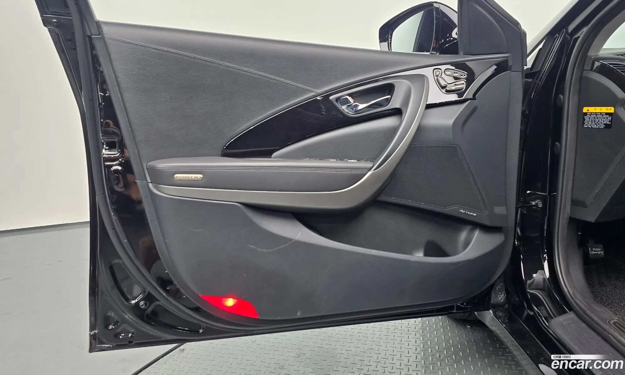Hyundai Grandeur HG 2014 — 6