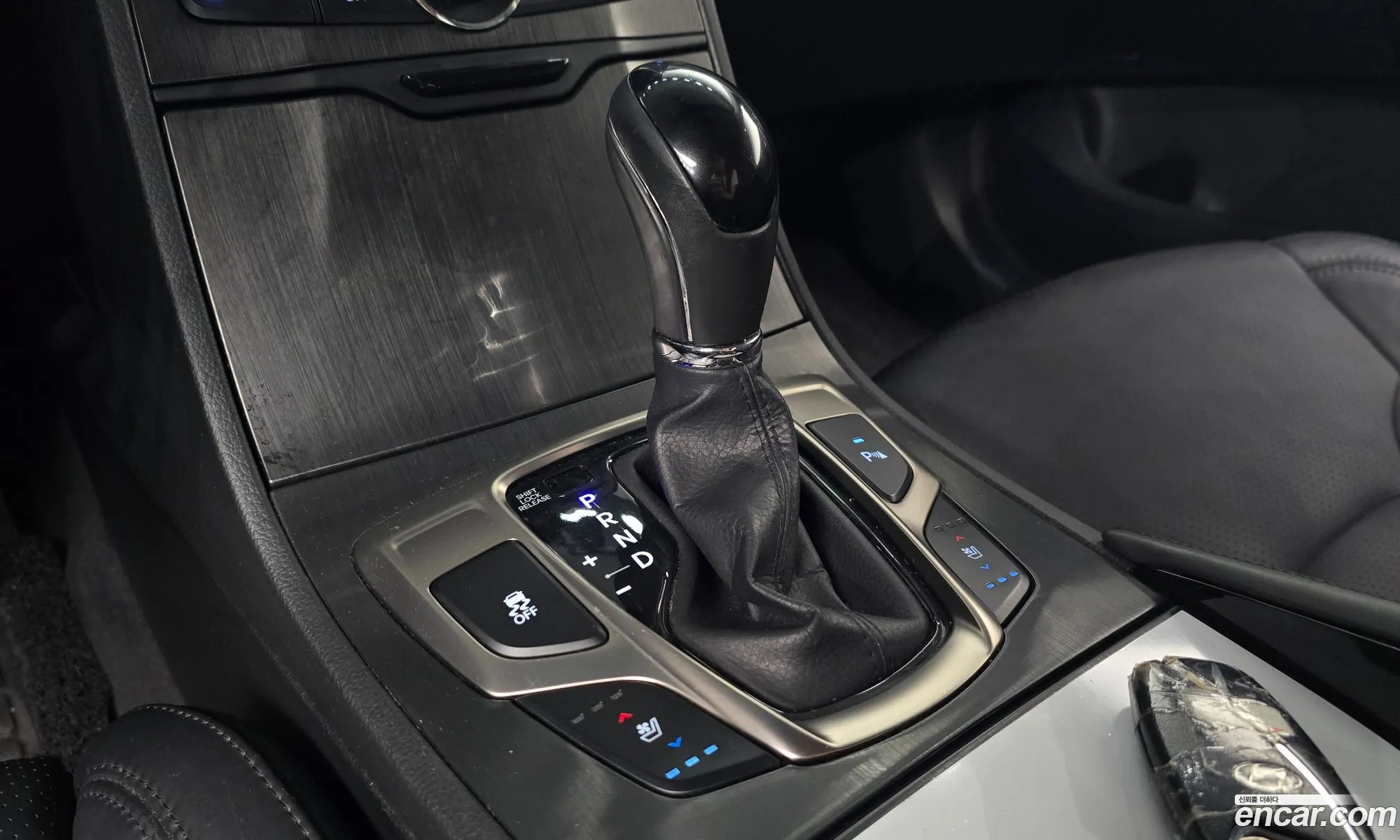 Hyundai Grandeur HG 2014 — 23