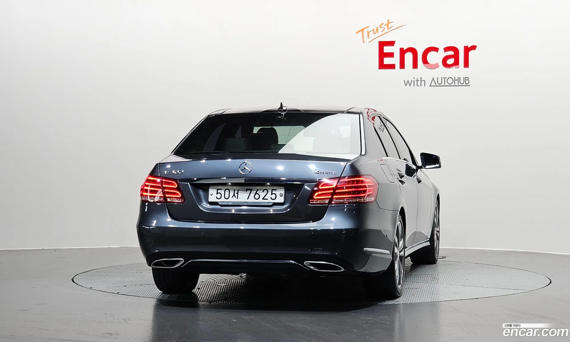 Mercedes-Benz E-Class W212 2014 WDDHF8BB3FB097146 — 9
