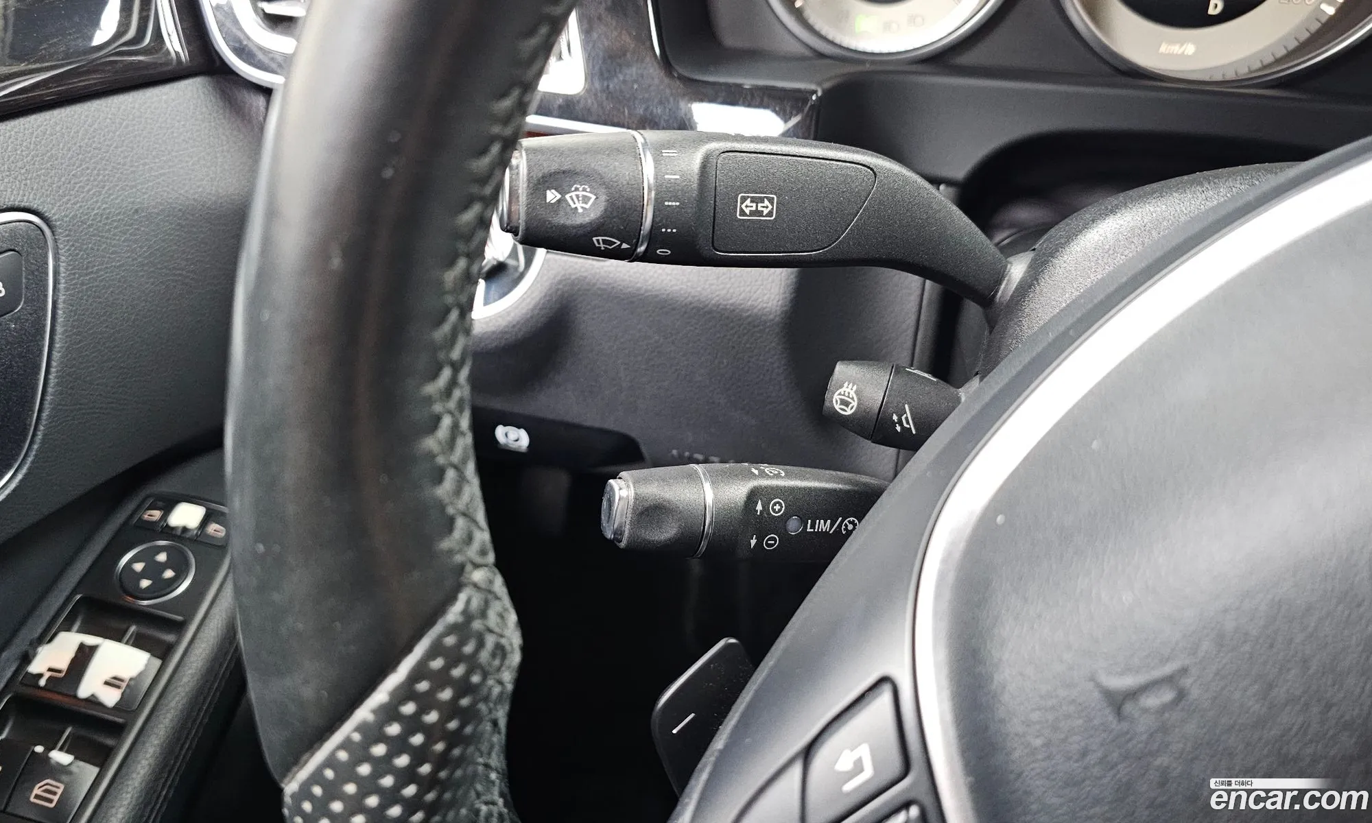 Mercedes-Benz E-Class W212 2014 WDDHF8BB3FB097146 — 10