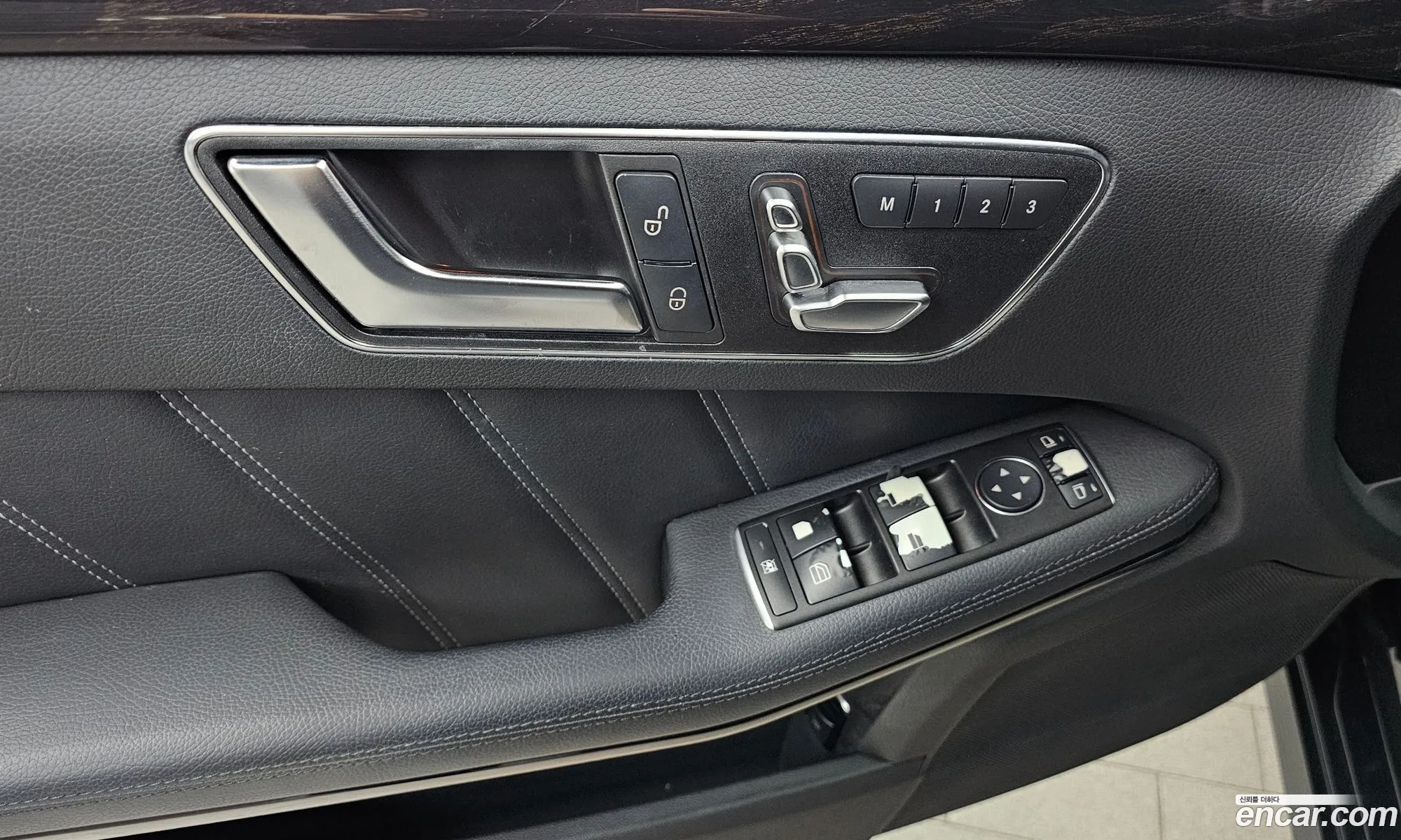 Mercedes-Benz E-Class W212 2014 WDDHF8BB3FB097146 — 19