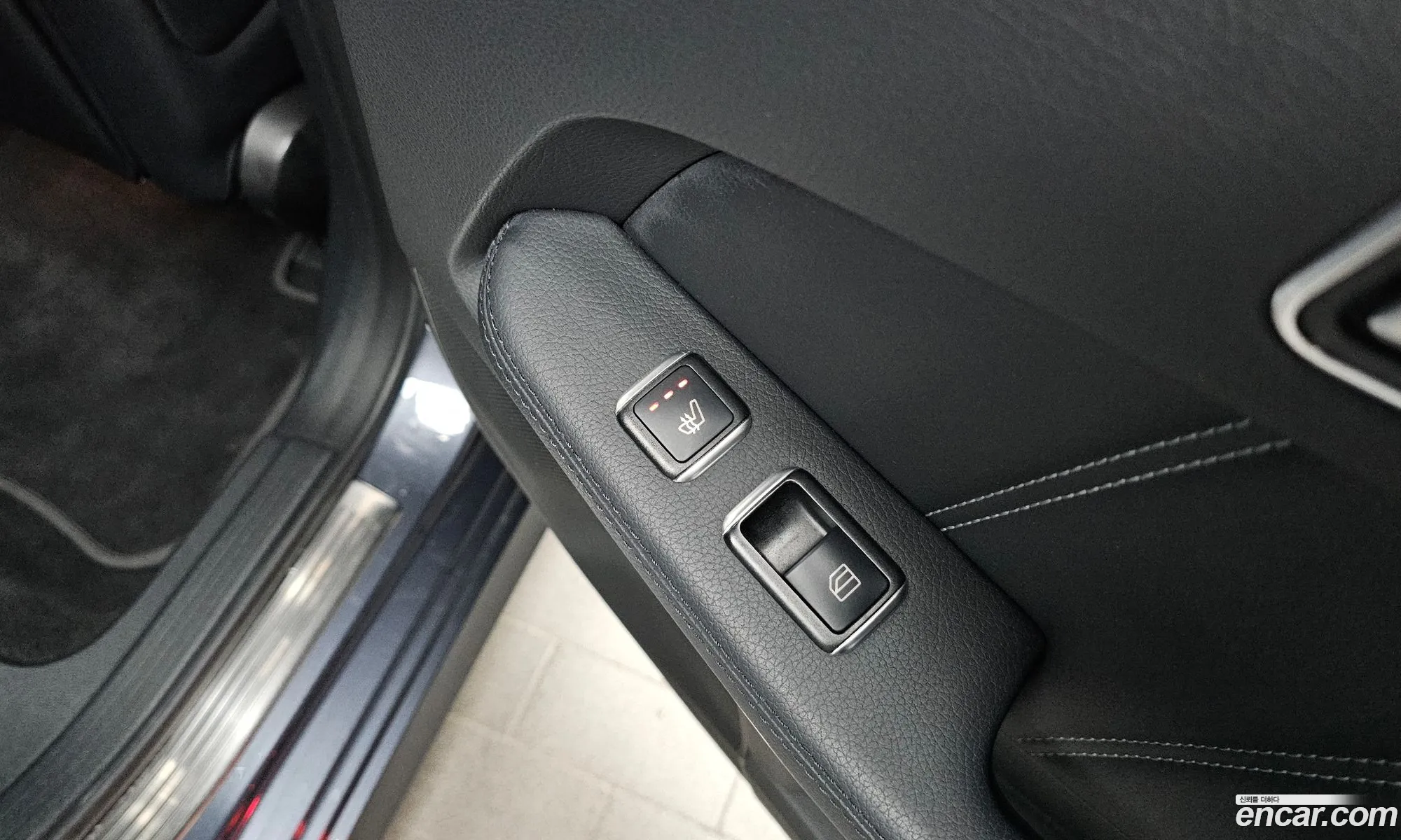Mercedes-Benz E-Class W212 2014 WDDHF8BB3FB097146 — 29