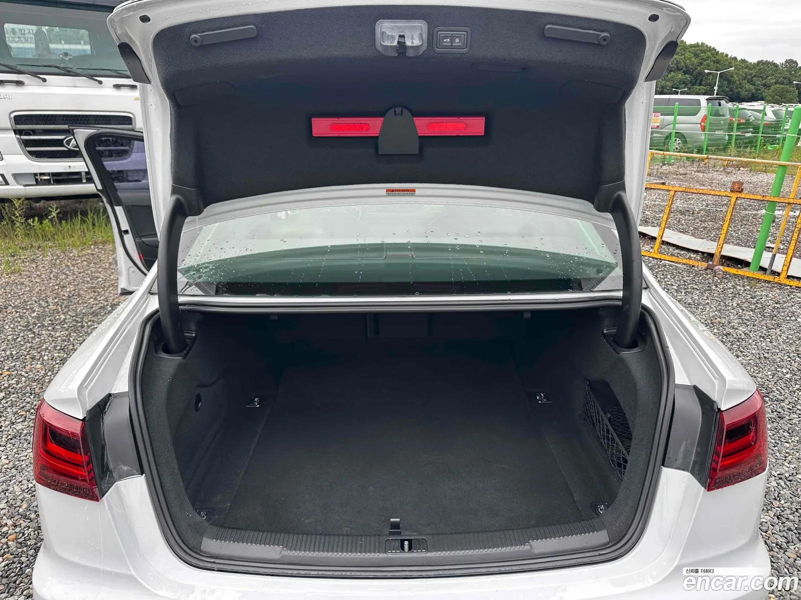 Audi A6 2016 — 11