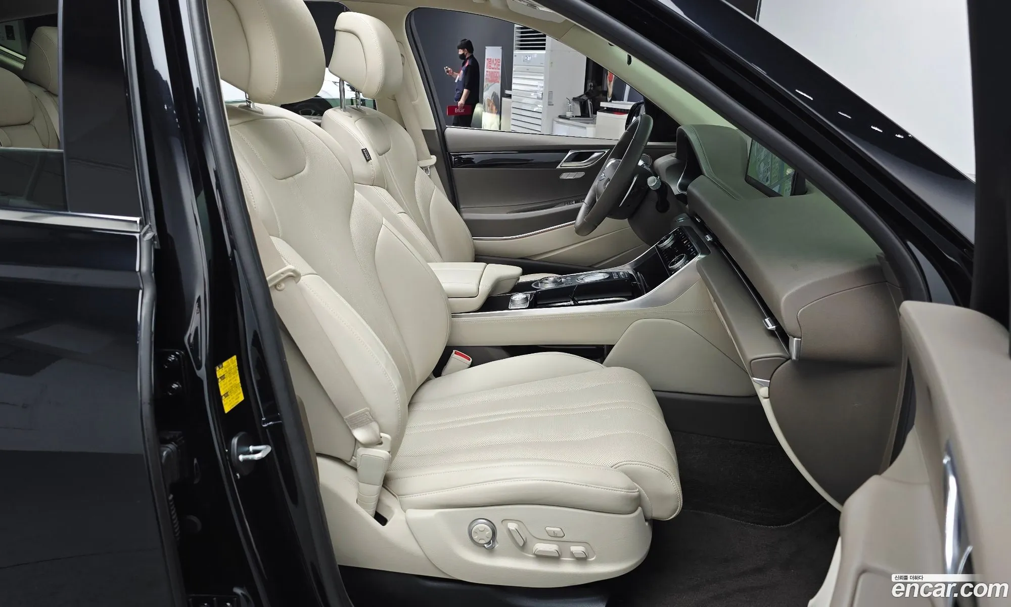 Genesis GV80 2022 — 35