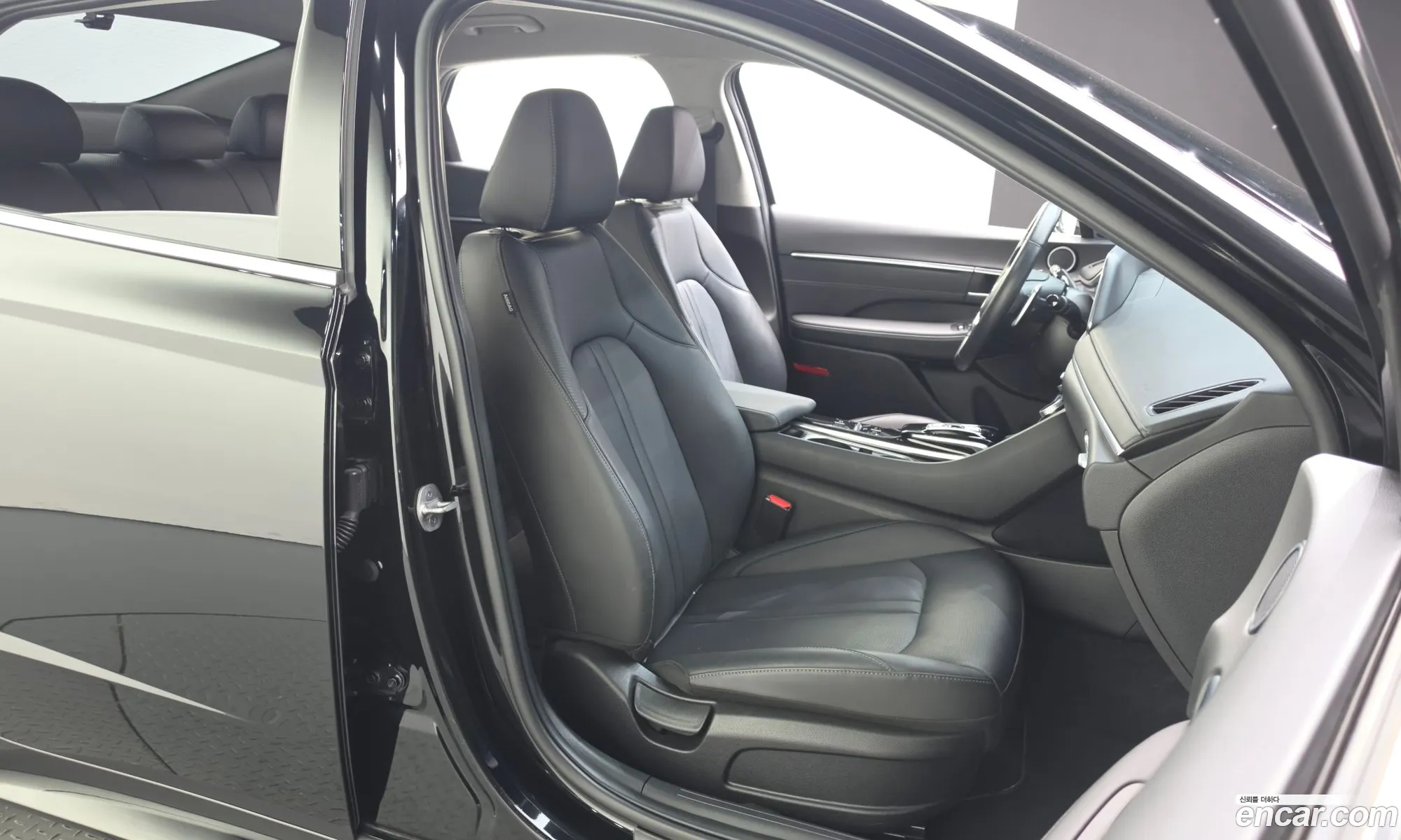 Hyundai Sonata 2022 — 17