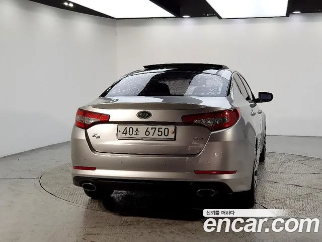 Kia K5 2012 — 2