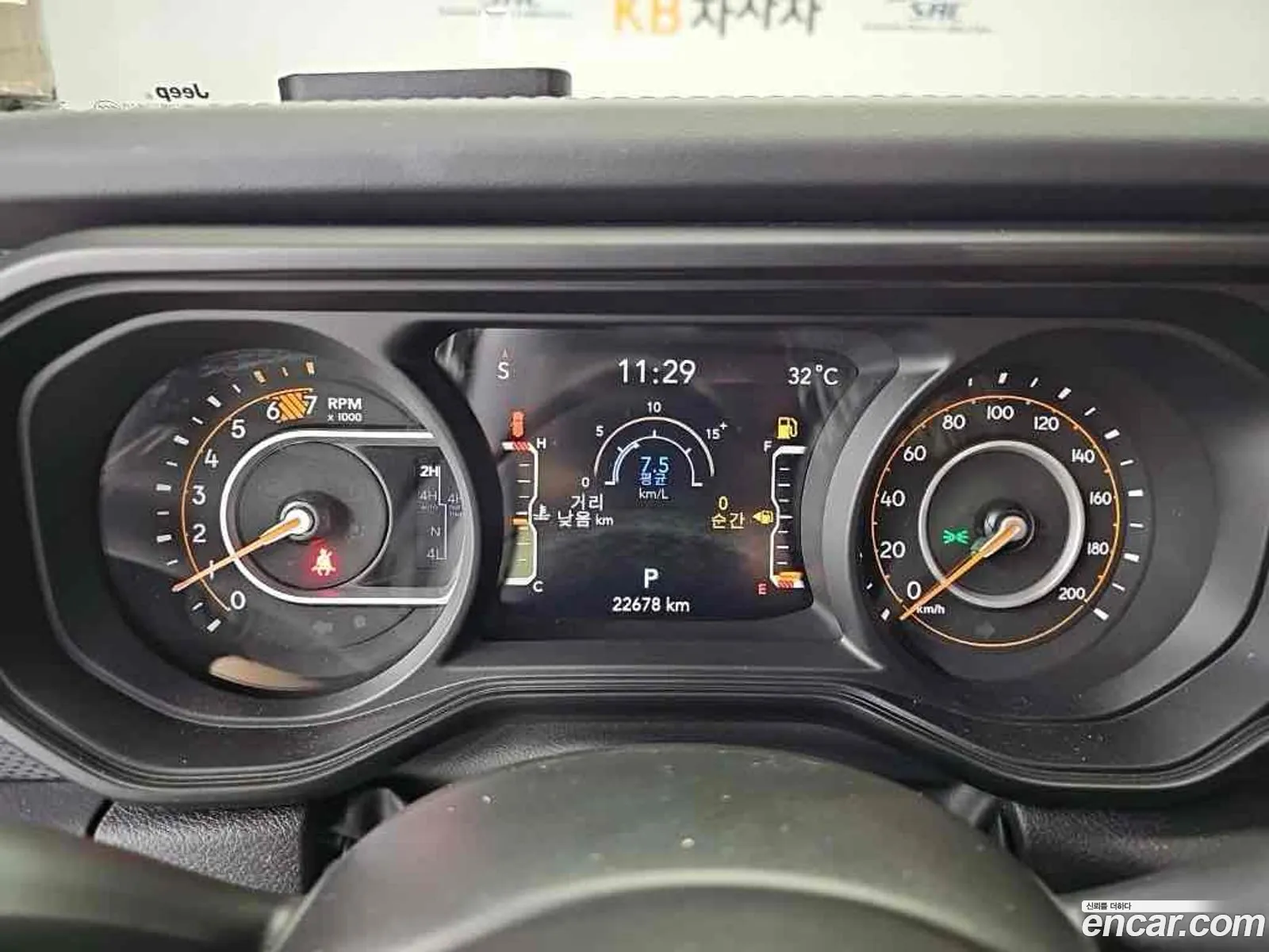 Jeep Wrangler 2025 — 6