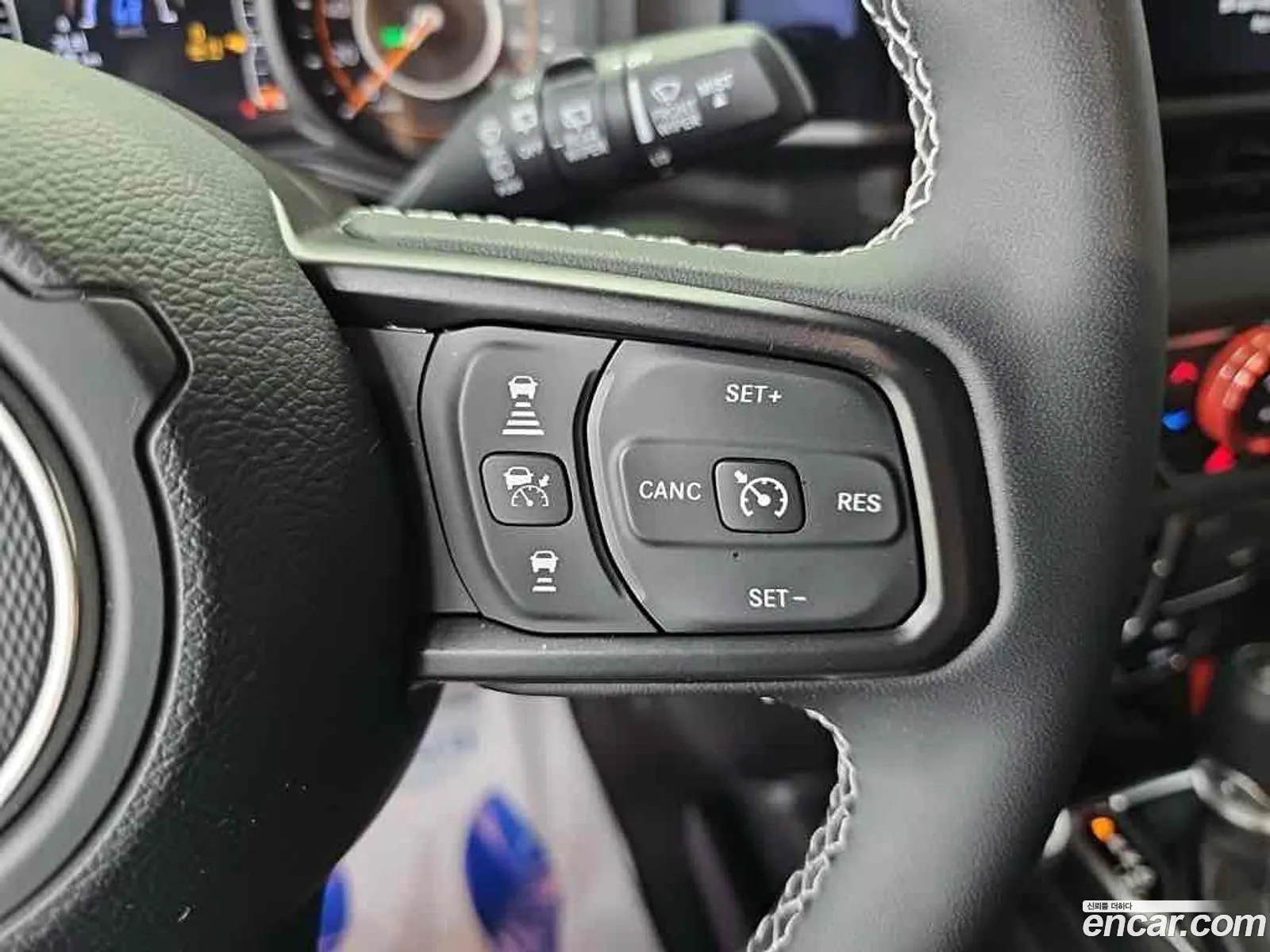 Jeep Wrangler 2025 — 5