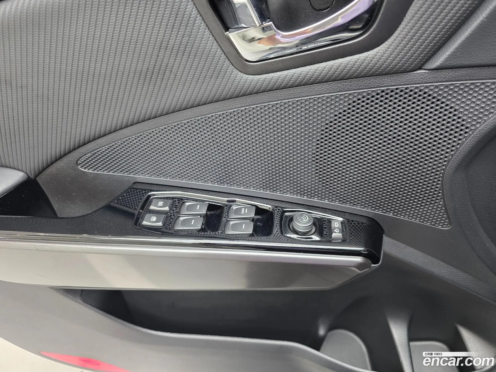 KG Mobility (SsangYong) Tivoli 2019 — 16