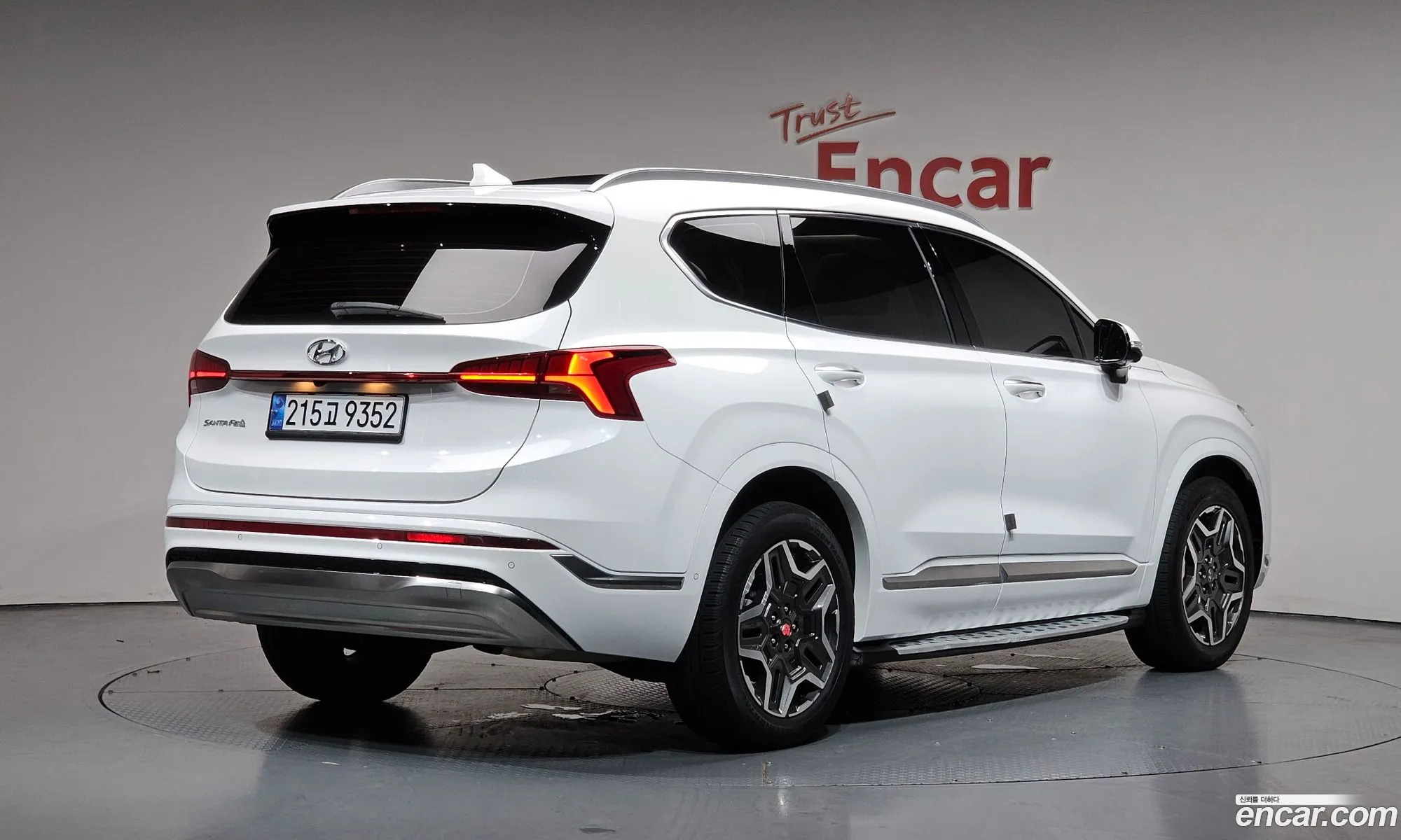 Hyundai Santa Fe 2022 — 32
