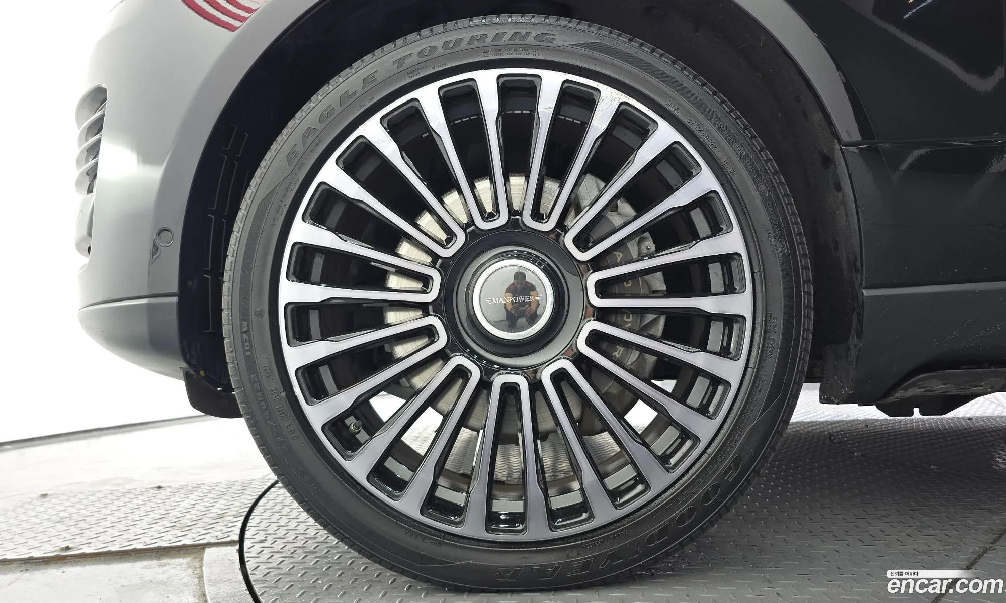 Land Rover Range Rover 2018 SALGA2BJ2JA506849 — 5
