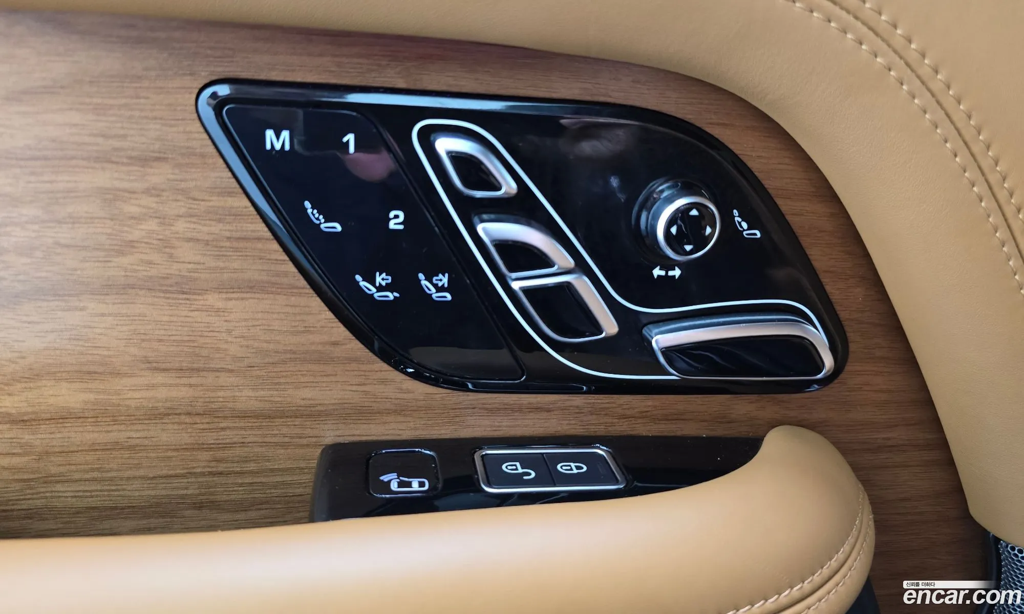 Land Rover Range Rover 2018 SALGA2BJ2JA506849 — 6