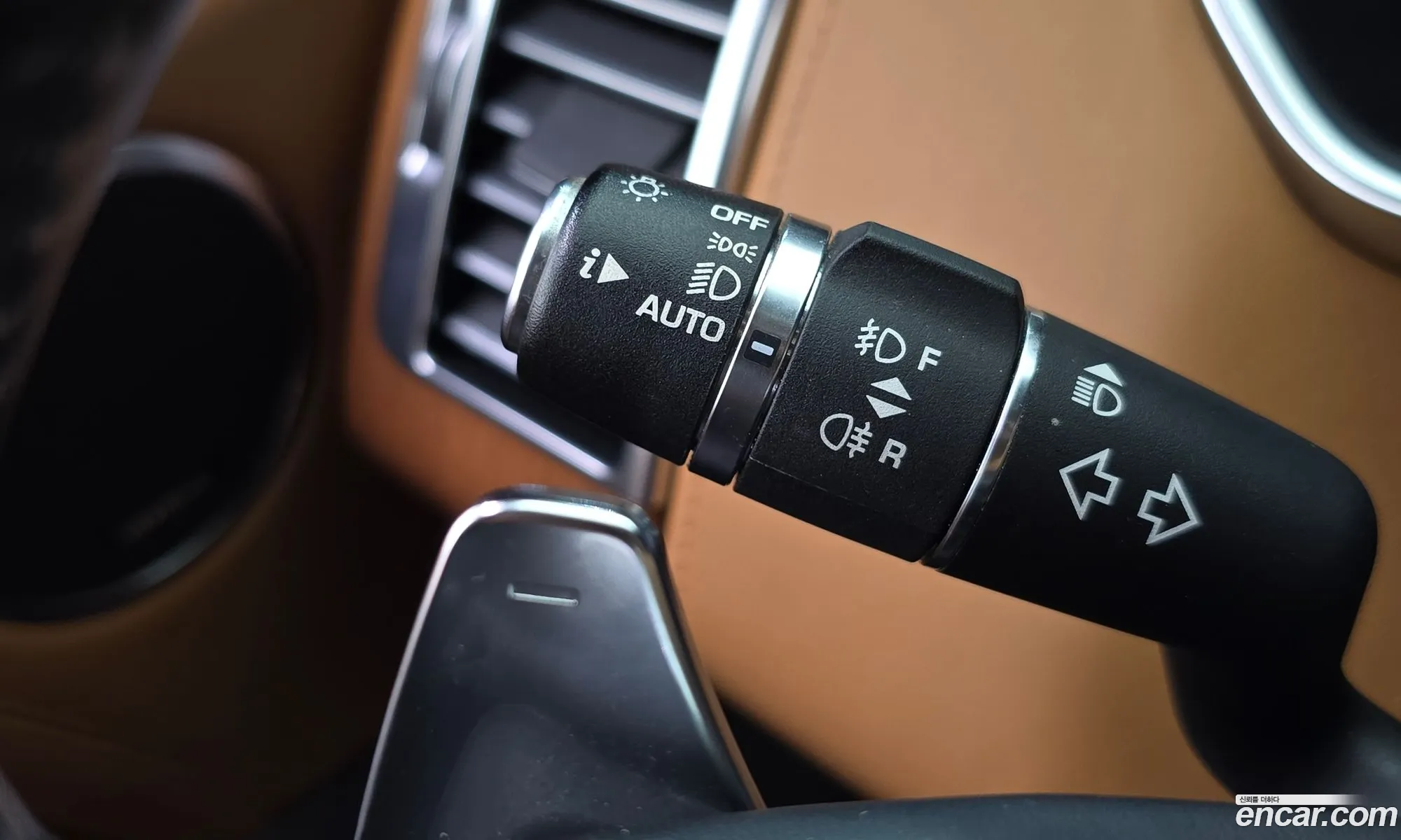 Land Rover Range Rover 2018 SALGA2BJ2JA506849 — 9