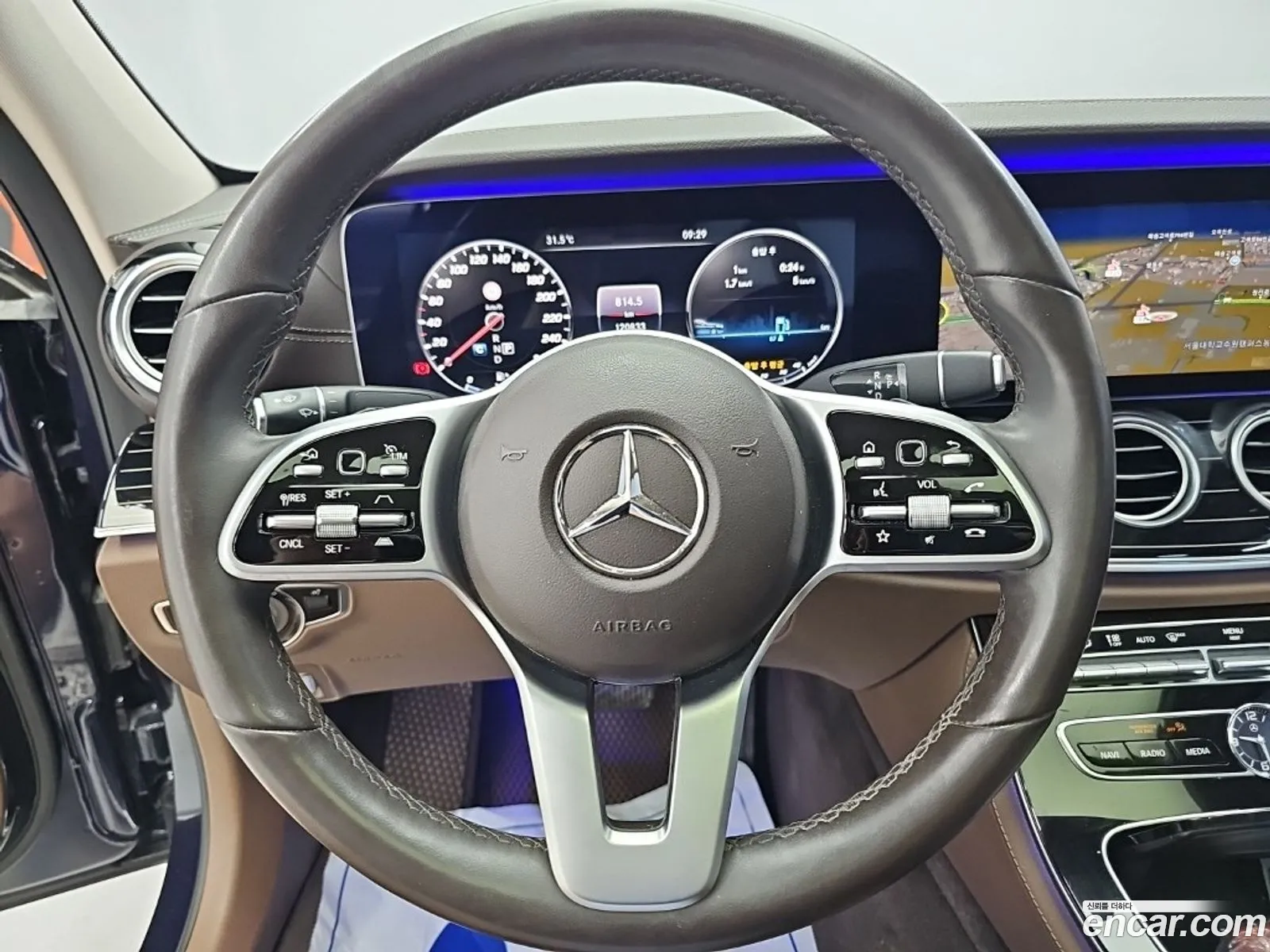 Mercedes-Benz E-Class W213 2020 — 19