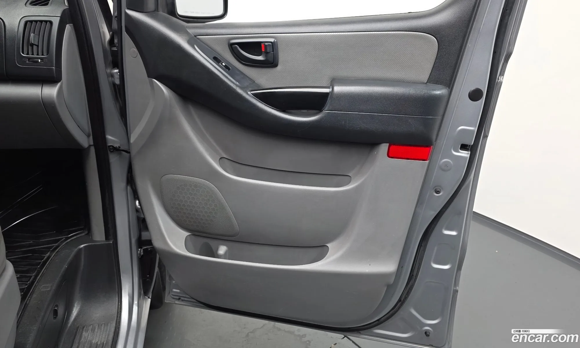 Hyundai Grand Starex 2017 — 10