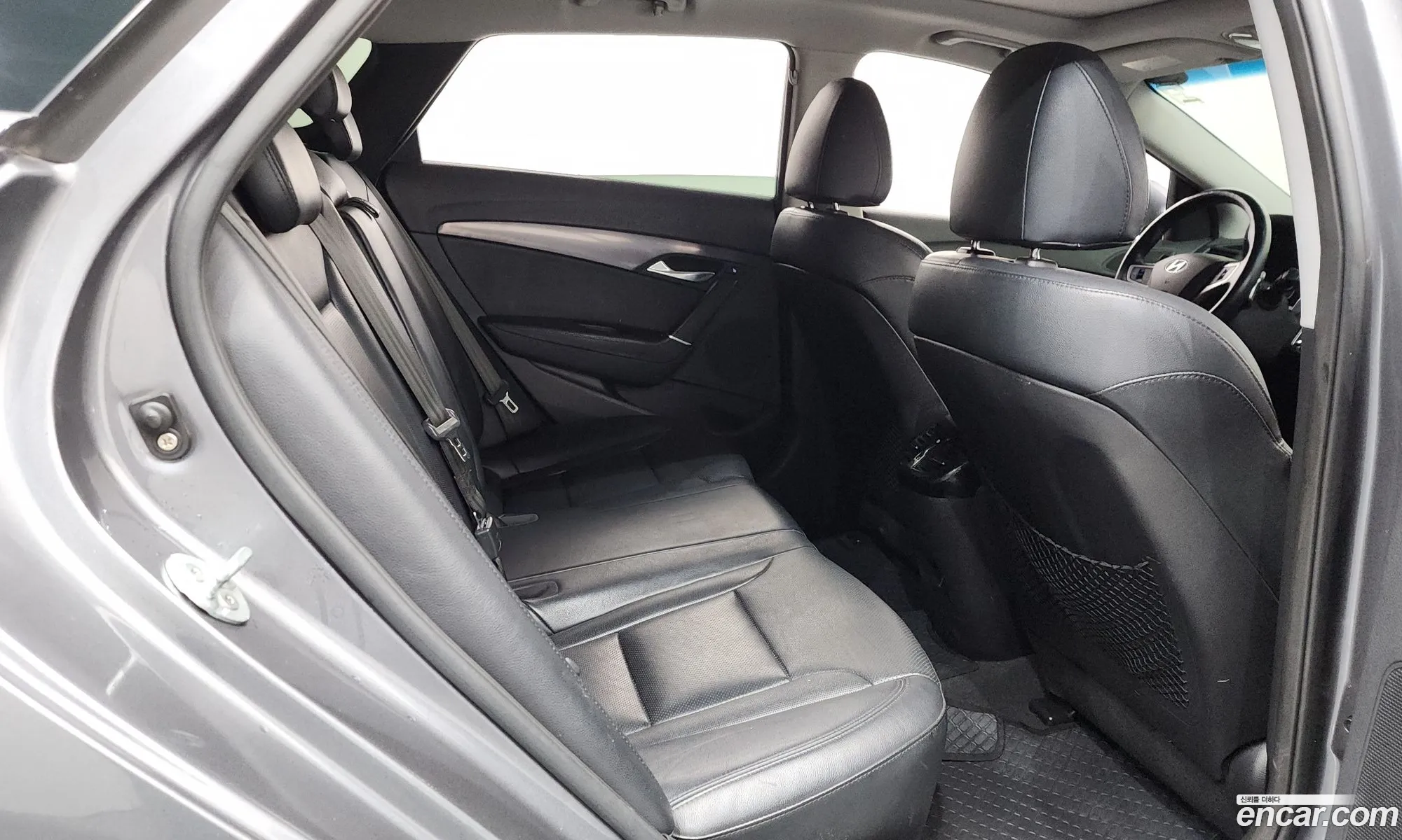 Hyundai i40 2013 — 31