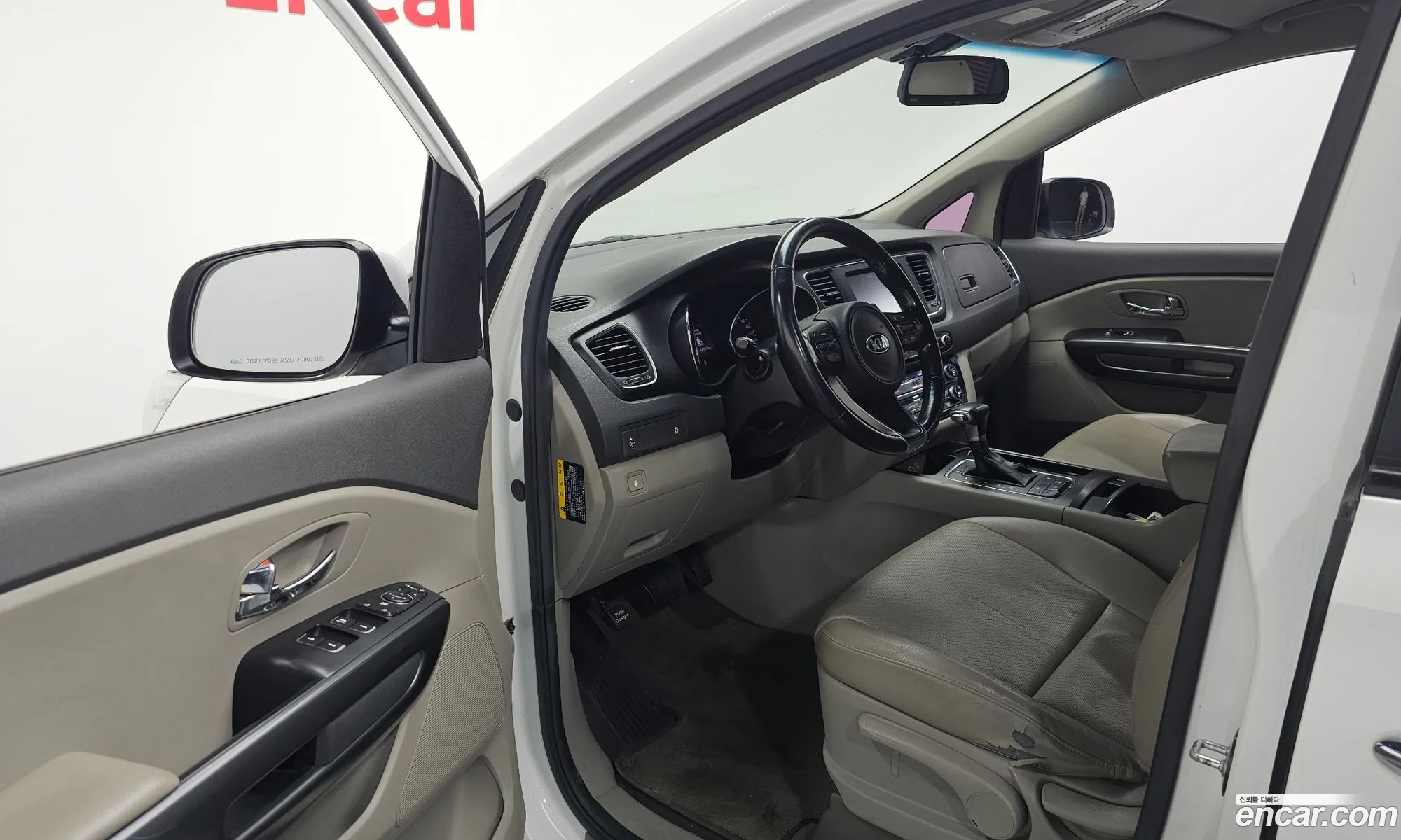 Kia Carnival 2017 — 13