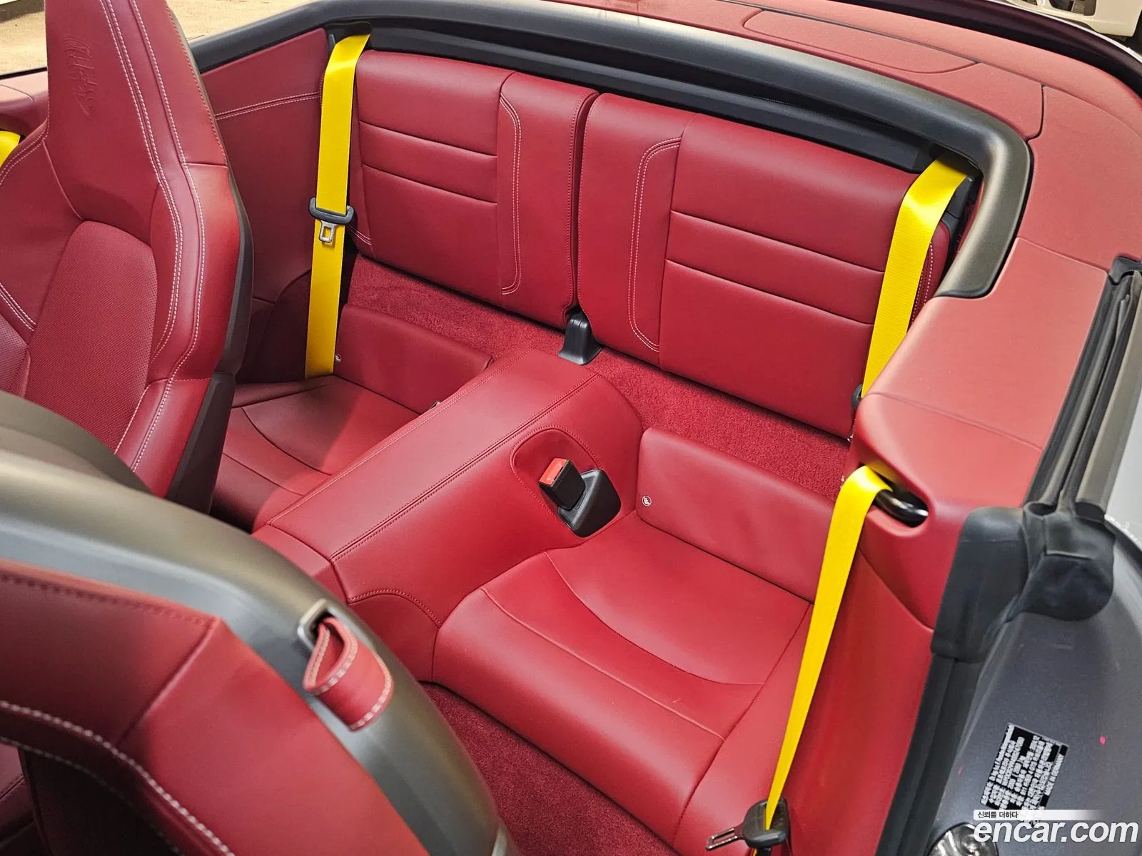 Porsche 911 2025 — 2
