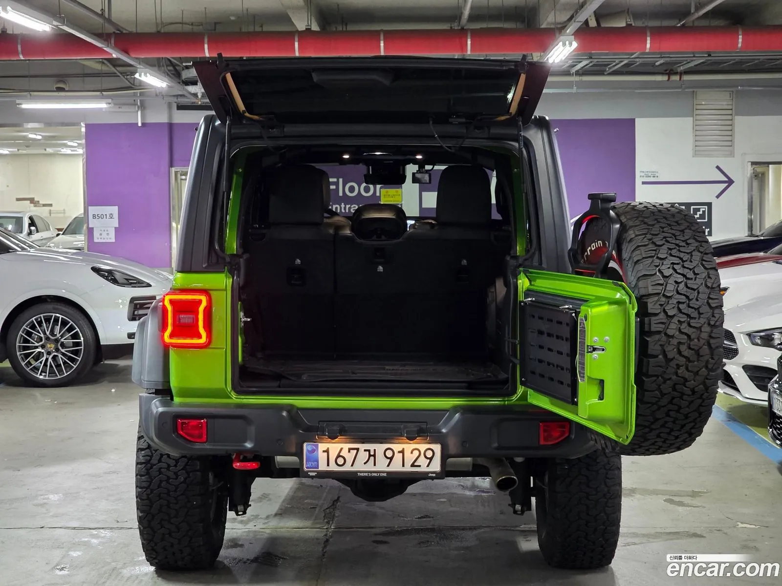 Jeep Wrangler 2025 — 17