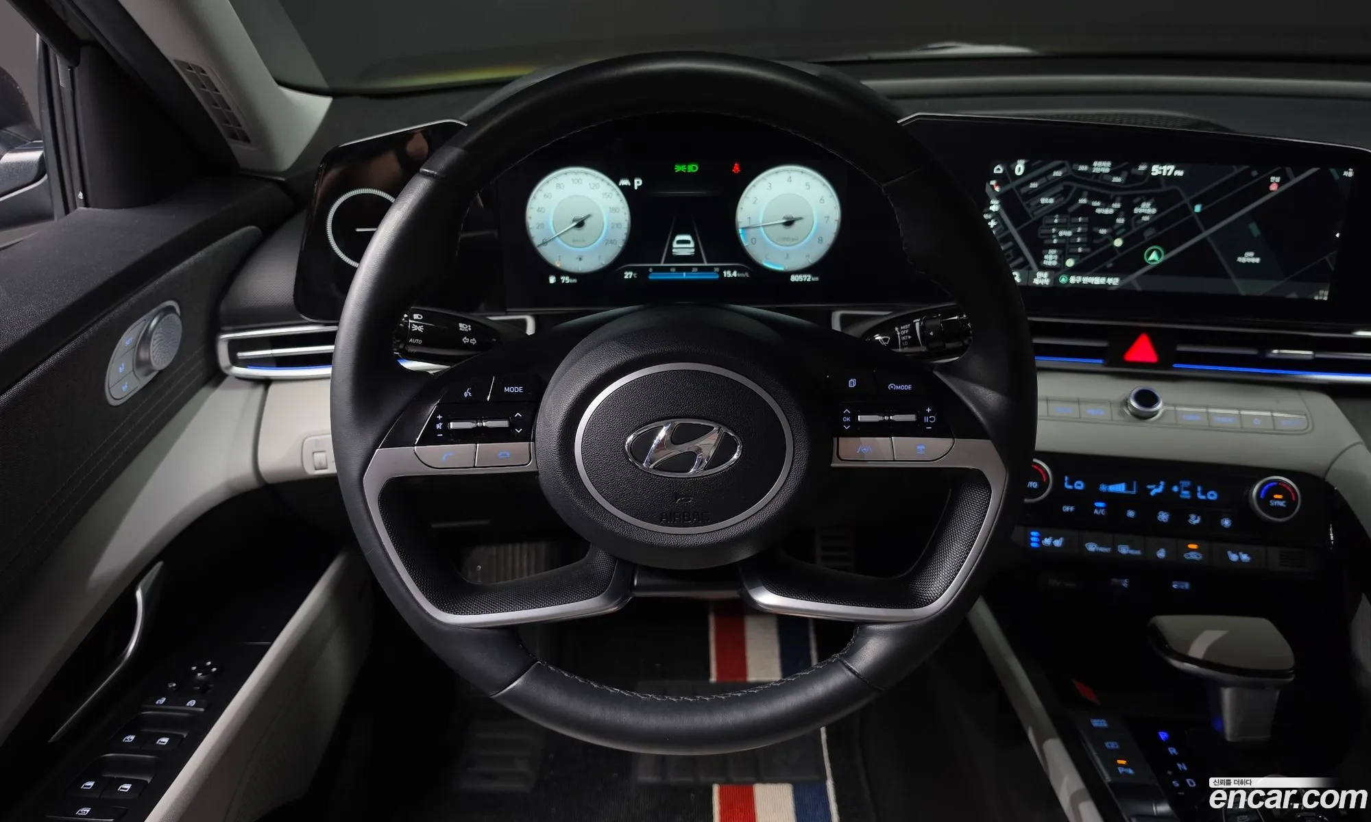 Hyundai Elantra 2020 — 17