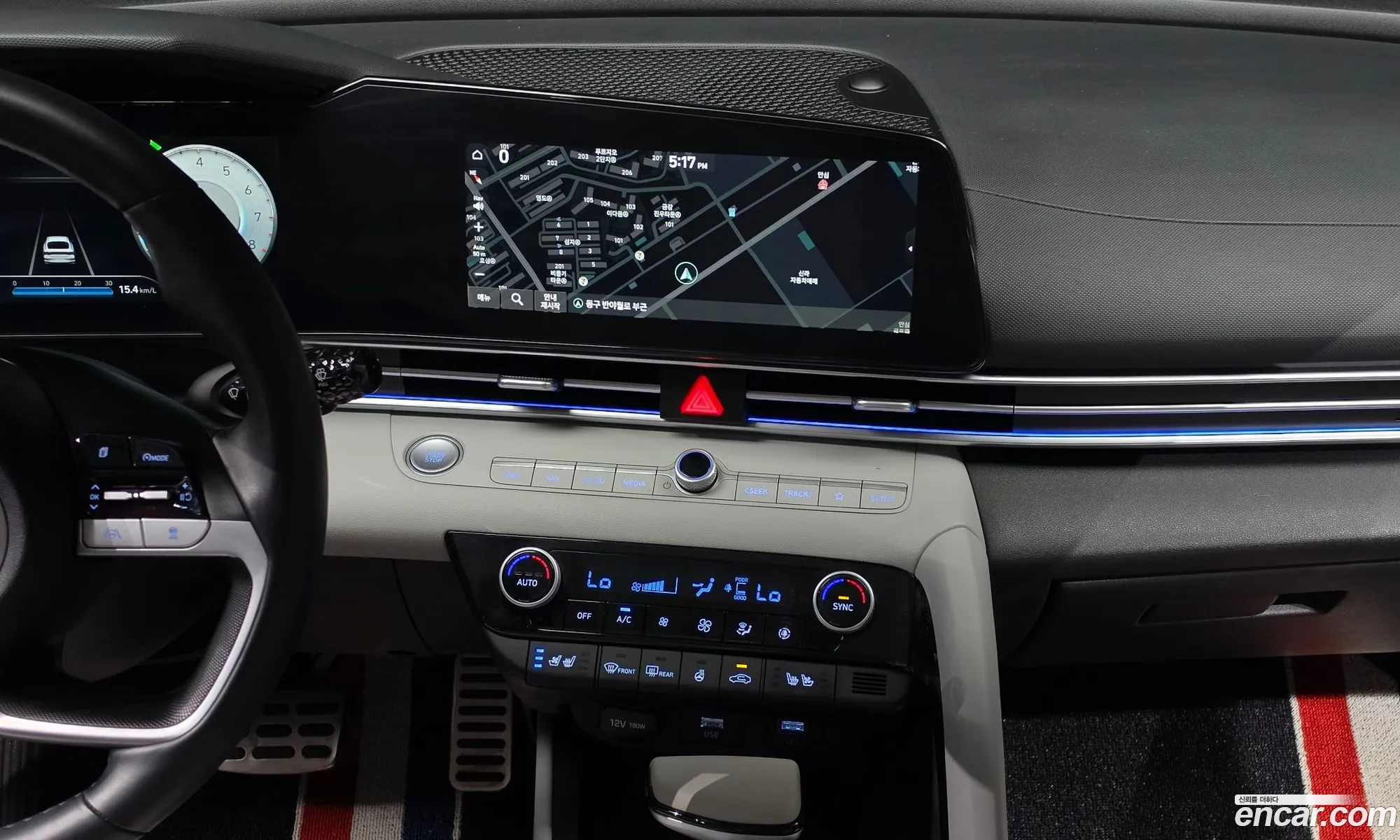 Hyundai Elantra 2020 — 24
