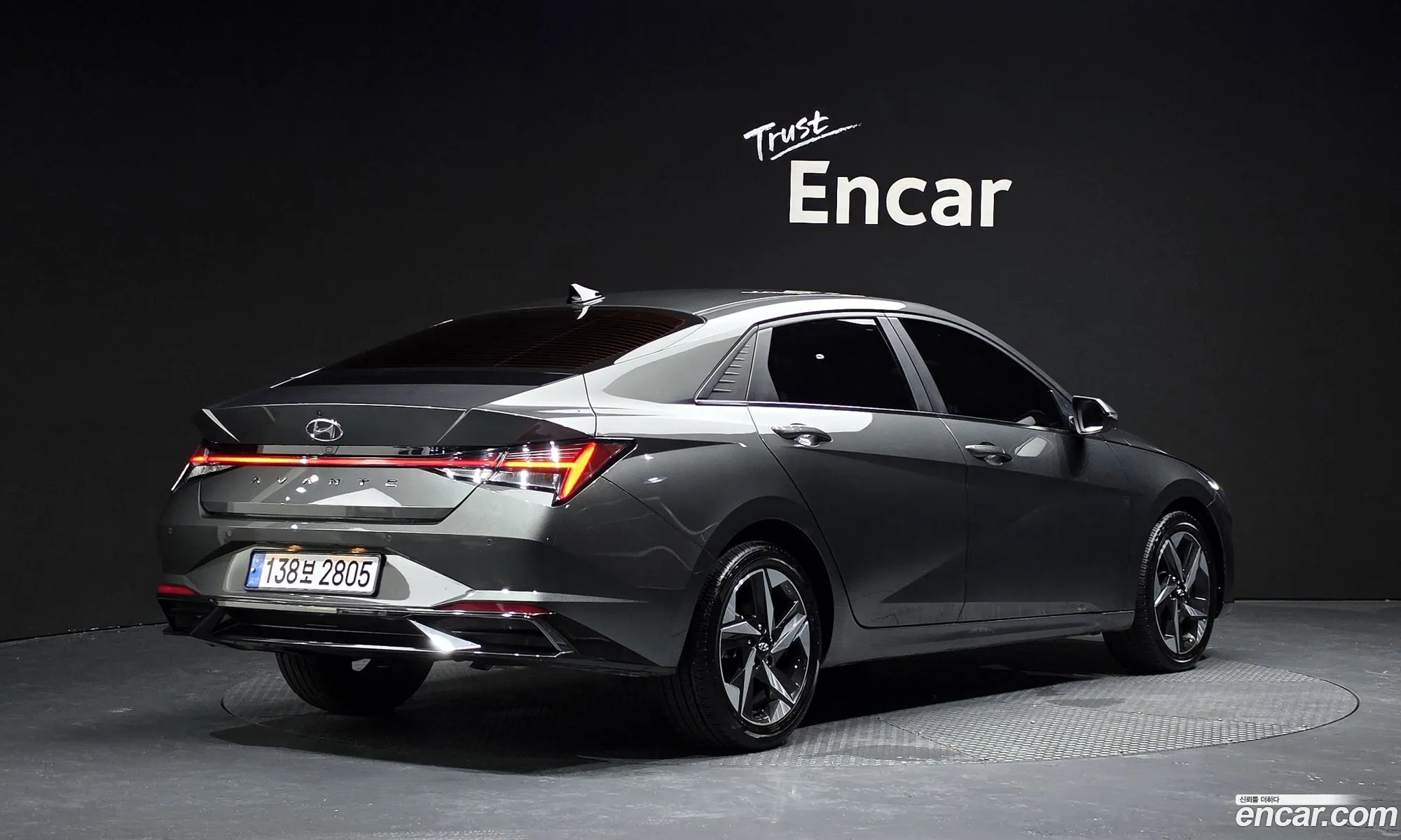 Hyundai Elantra 2020 — 32