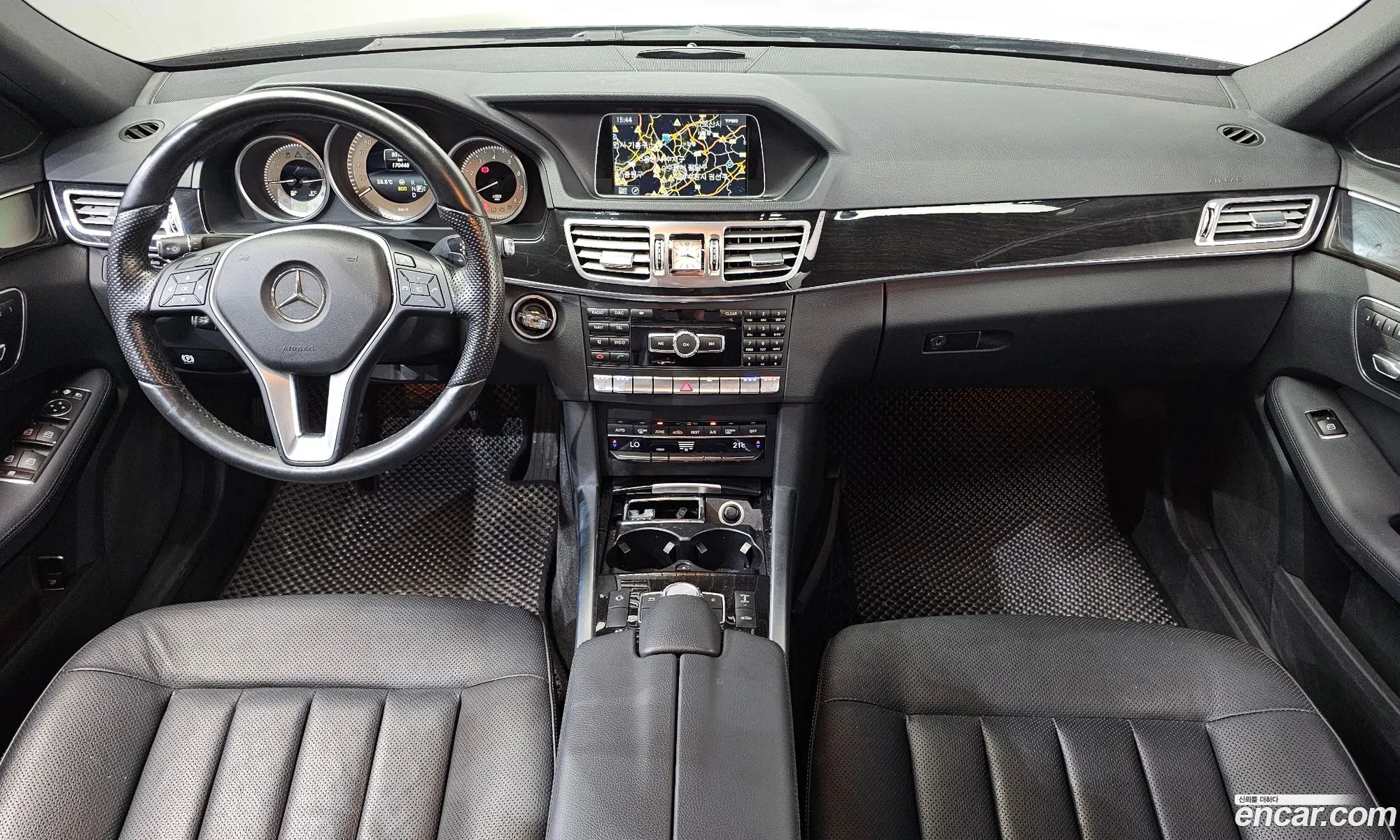 Mercedes-Benz E-Class W212 2014 WDDHF8JB4EB043757 — 2