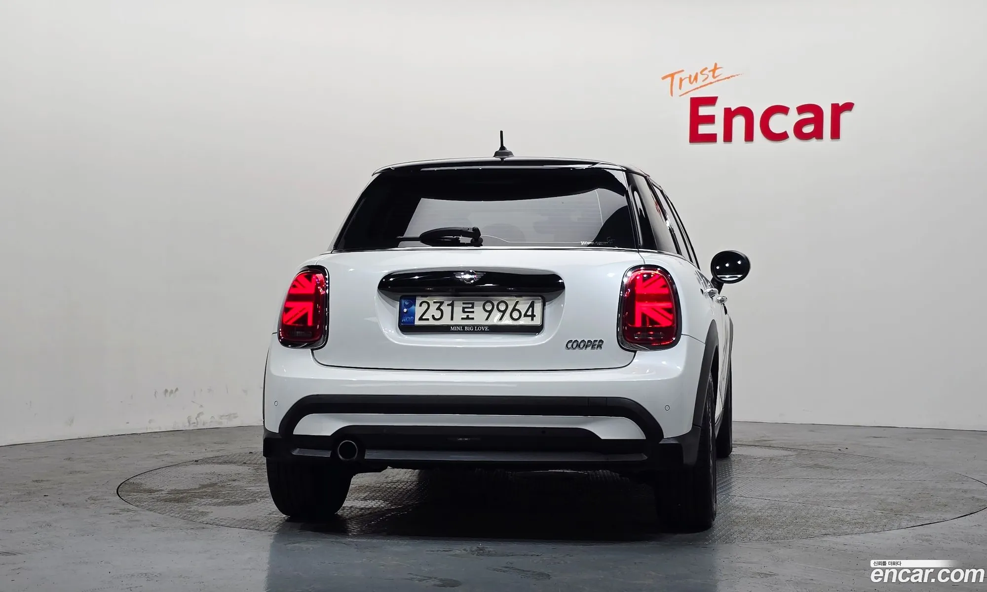 Mini Cooper 2024 WMW41DK0XR2V27335 — 32