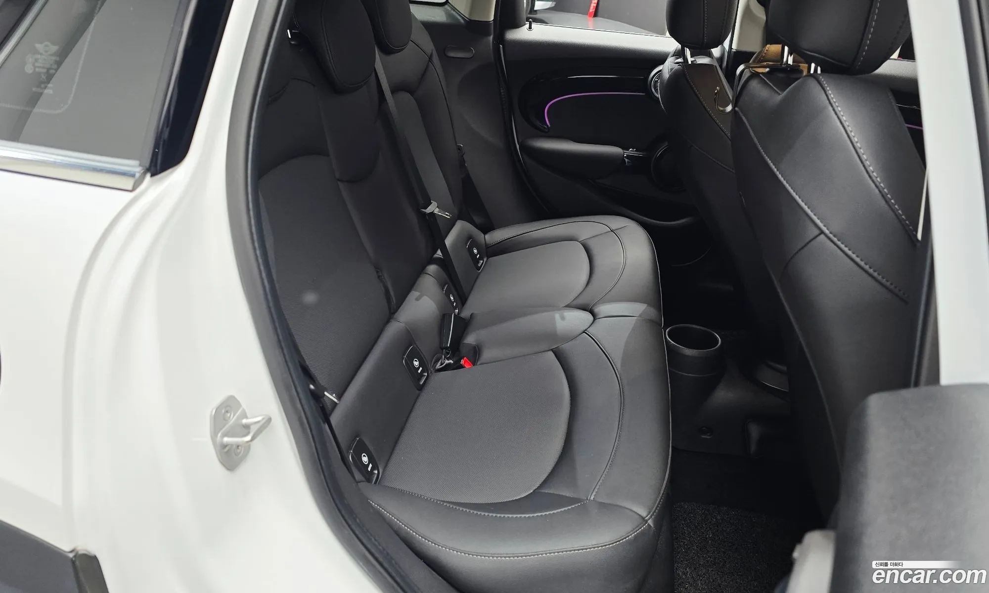 Mini Cooper 2024 WMW41DK0XR2V27335 — 17