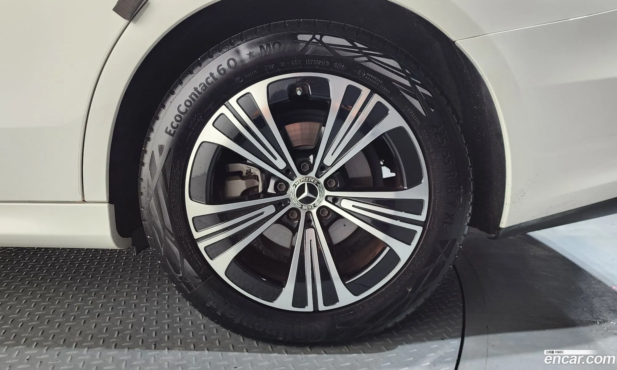 Mercedes-Benz E-Class W214 2024 W1KLF5AB7RA074621 — 16