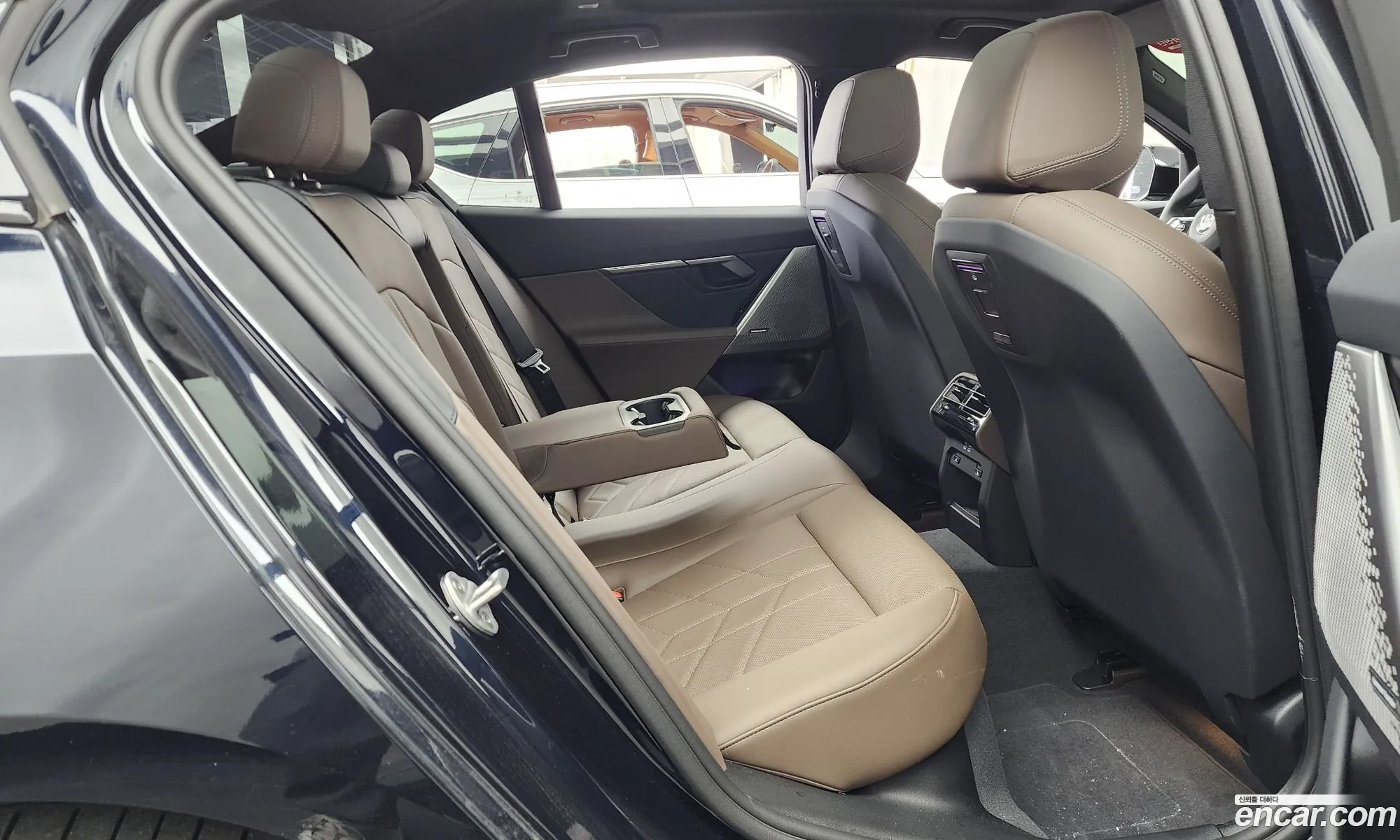 BMW 5 Series 2026 WBA51FL0 — 14