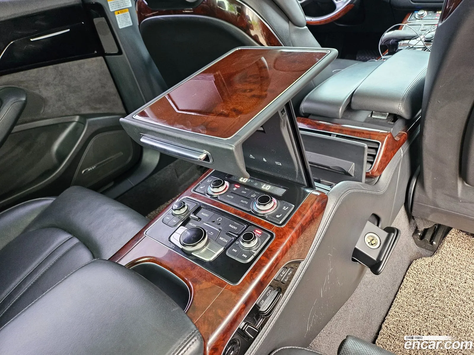 Audi A8 2012 — 13
