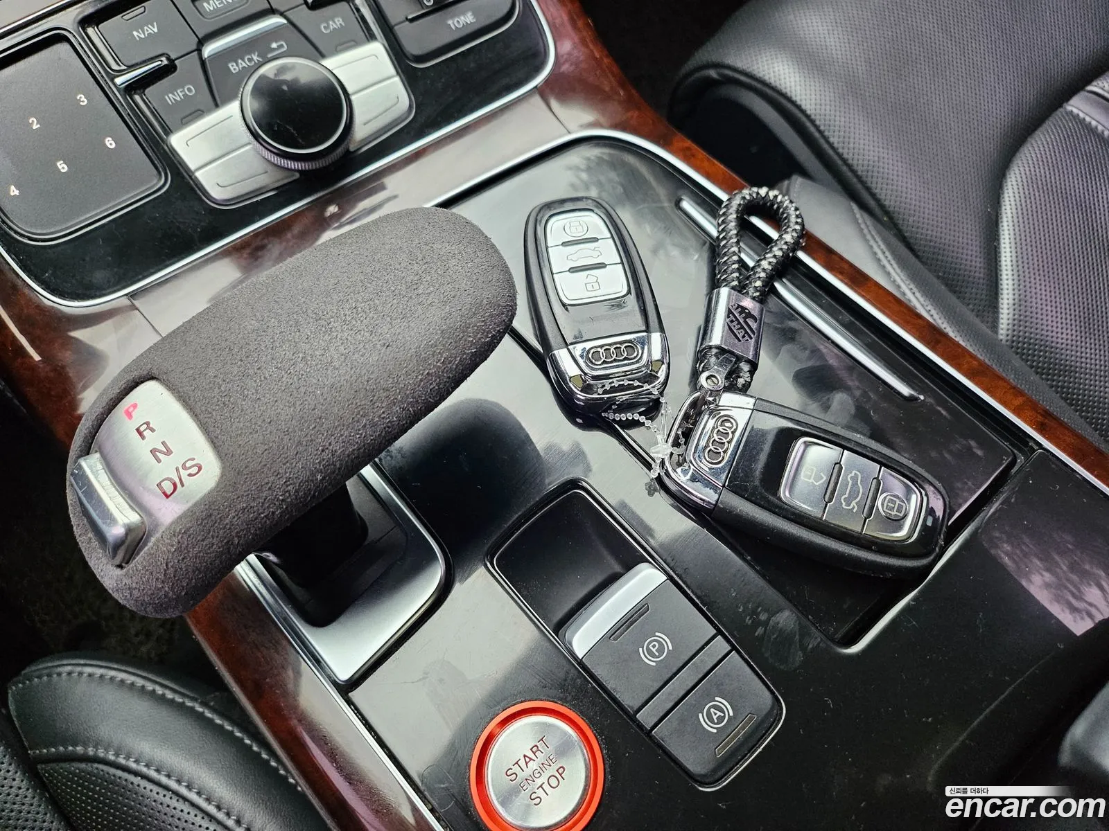Audi A8 2012 — 19