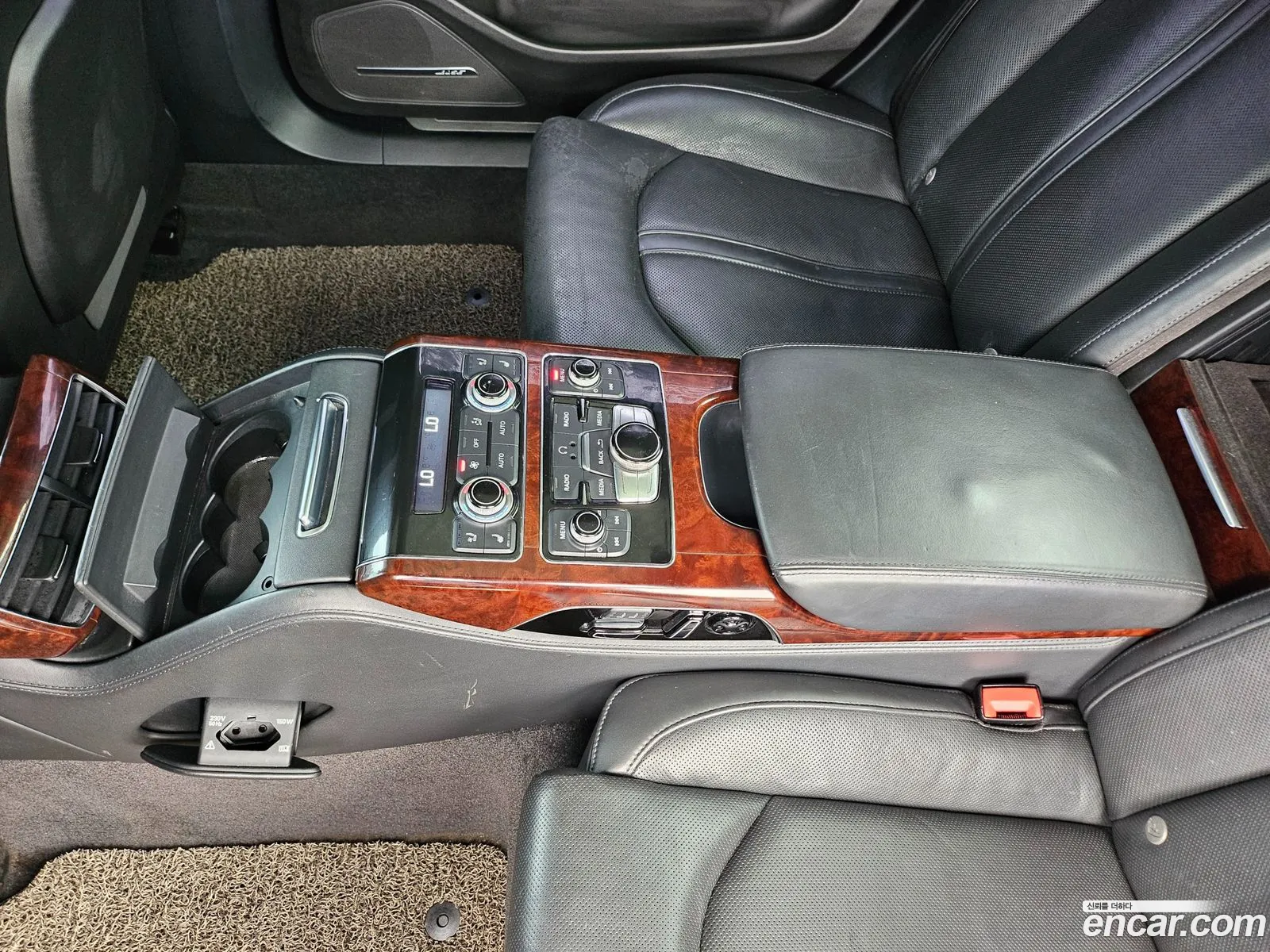 Audi A8 2012 — 20