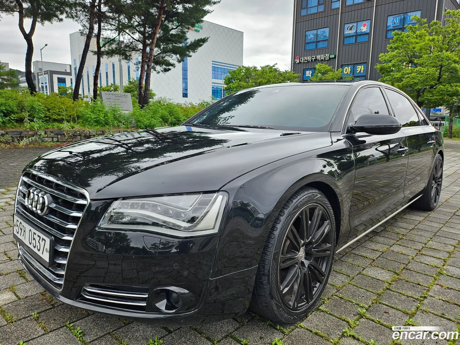 Audi A8 2012 — 11