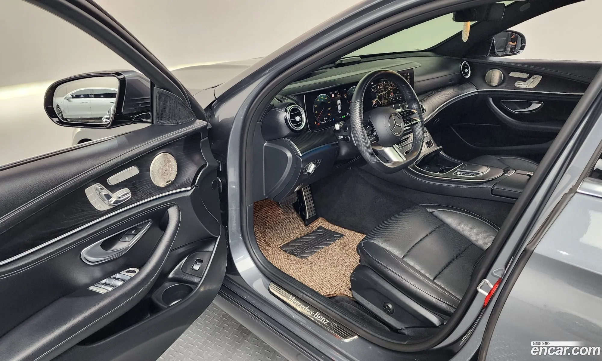 Mercedes-Benz E-Class W213 2022 — 20