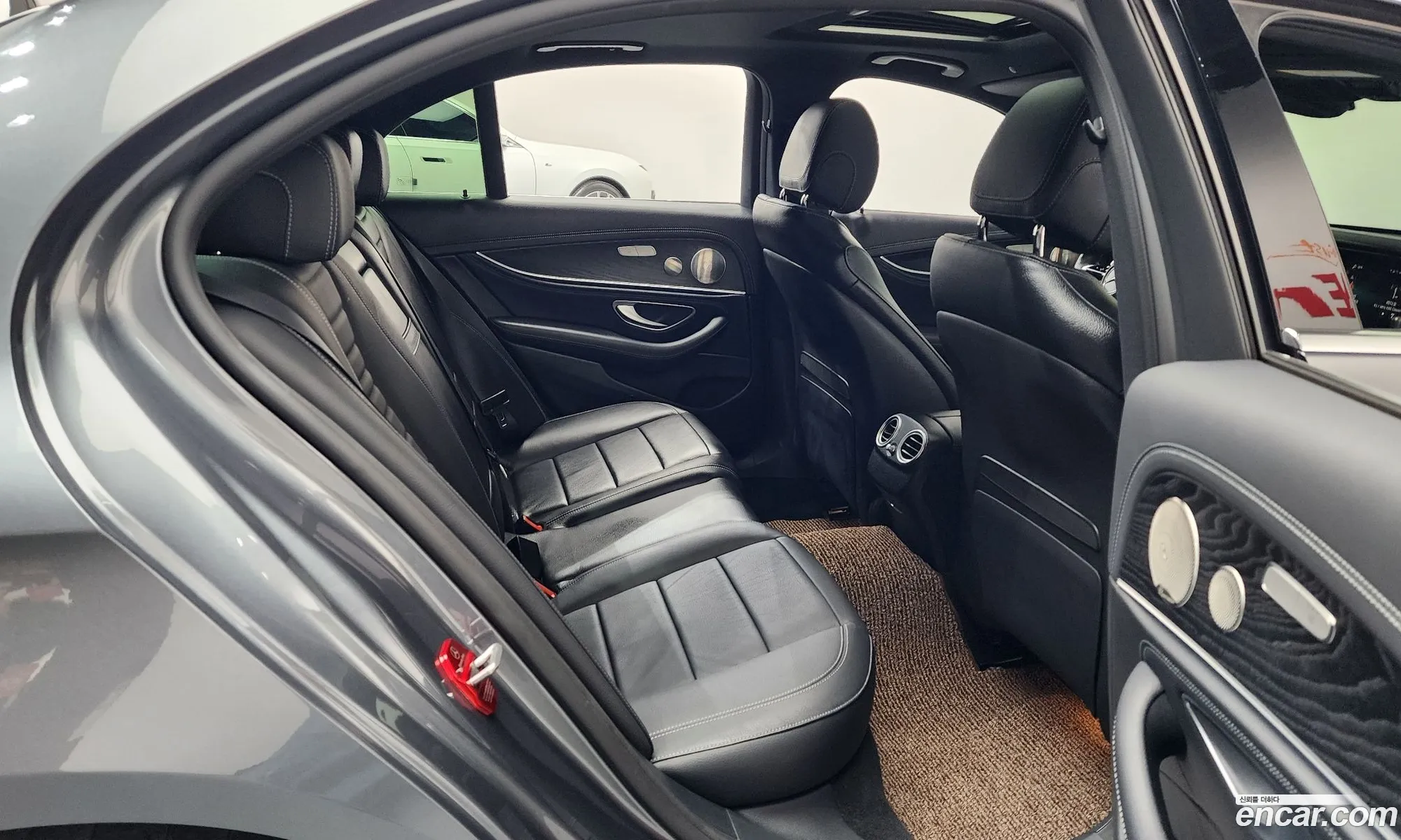 Mercedes-Benz E-Class W213 2022 — 7