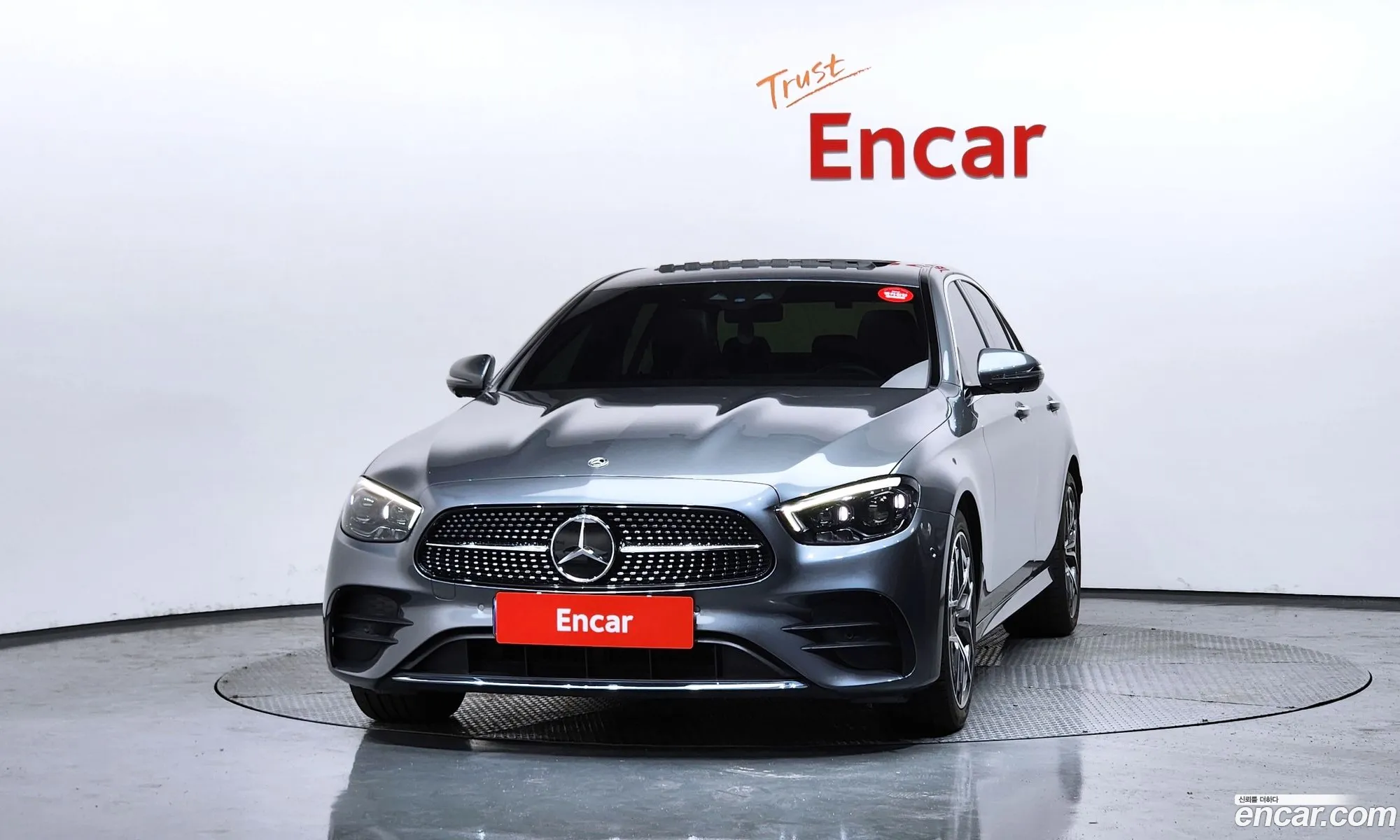 Mercedes-Benz E-Class W213 2022 — 24