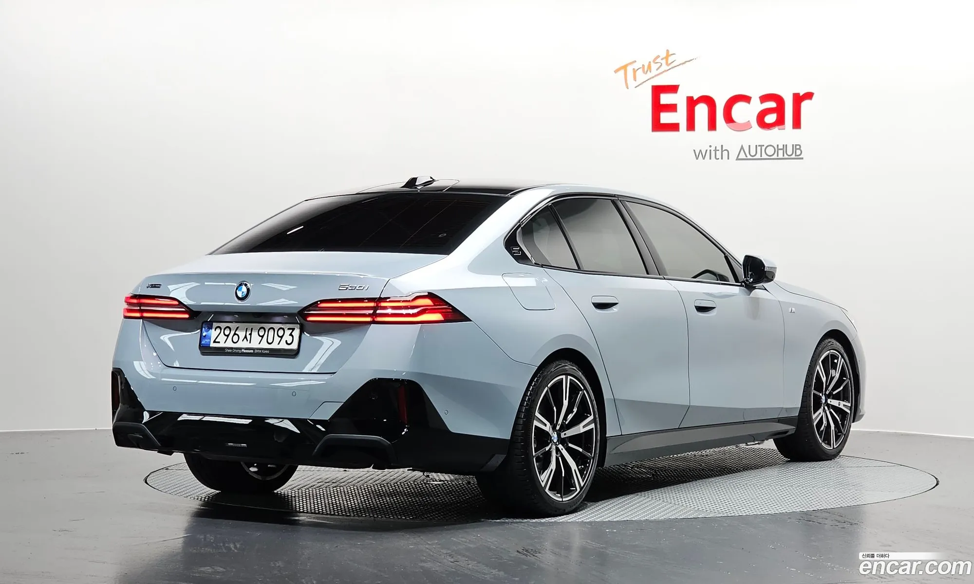 BMW 5 Series 2024 — 21