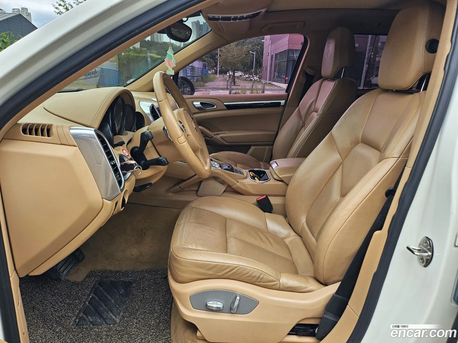 Porsche Cayenne 2011 — 3