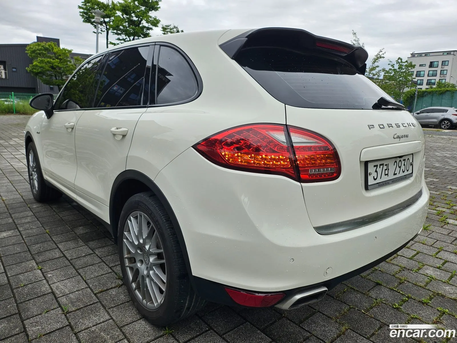Porsche Cayenne 2011 — 10