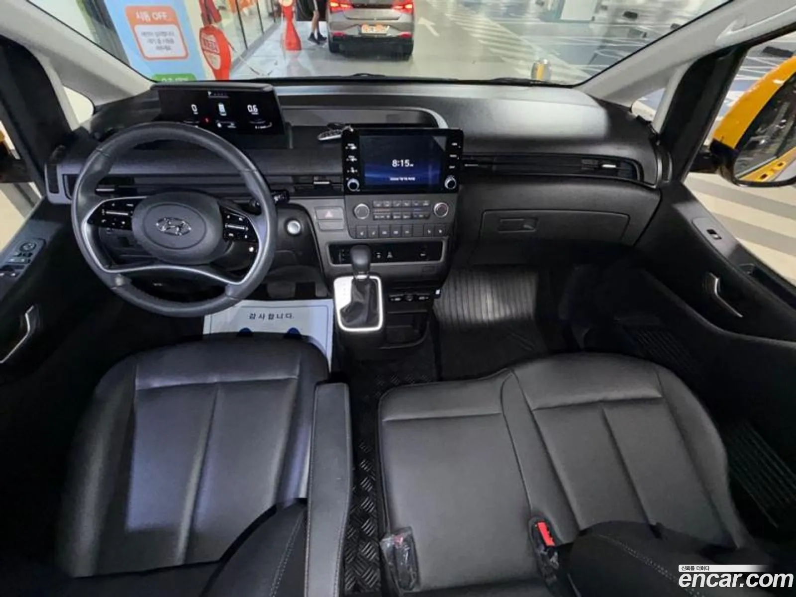 Hyundai Staria 2022 — 14