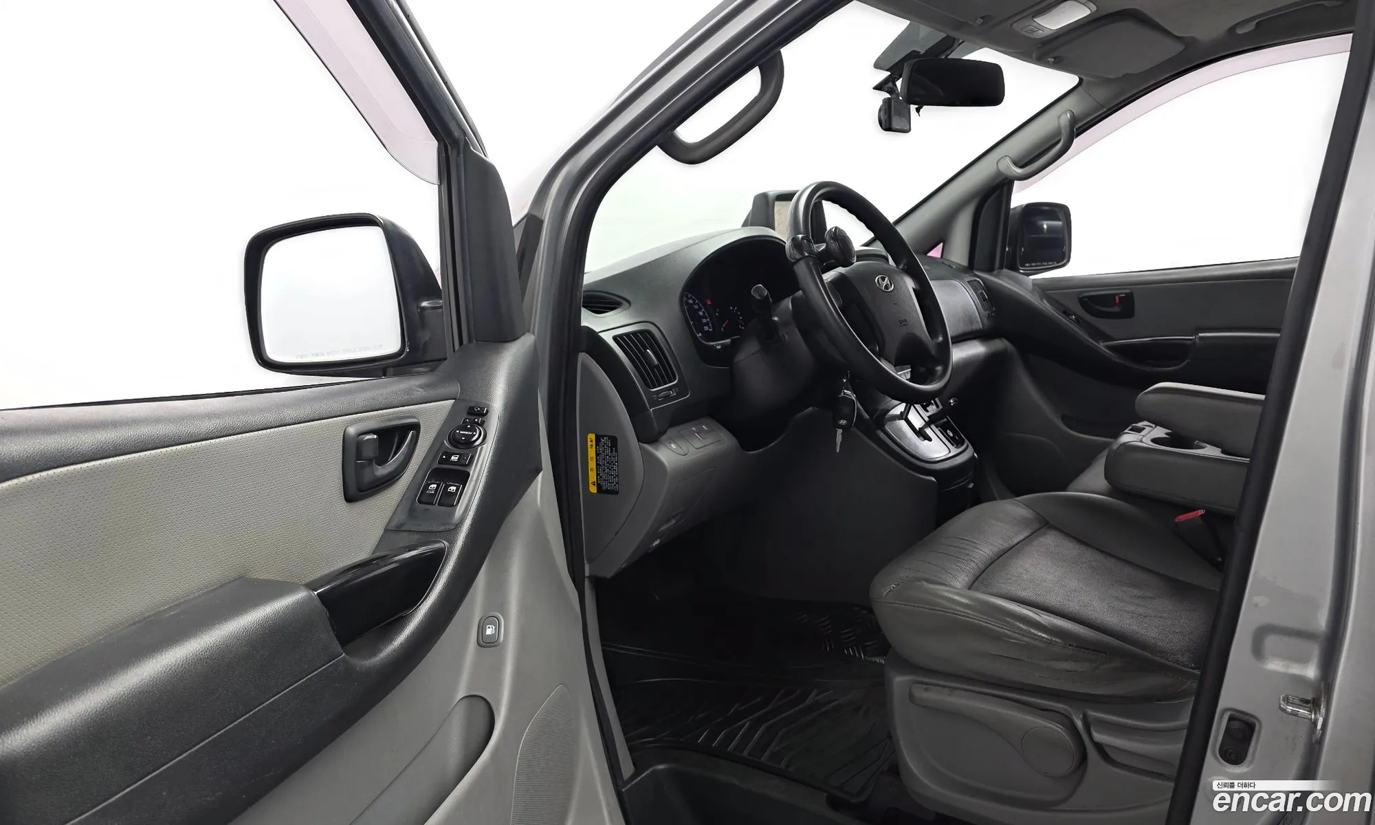 Hyundai Grand Starex 2016 — 13
