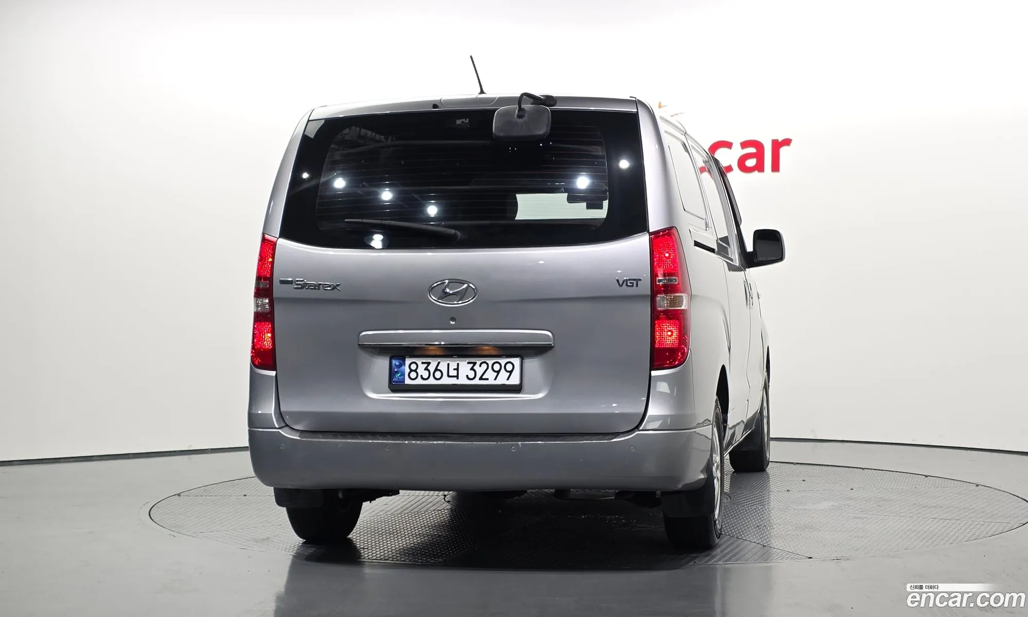Hyundai Grand Starex 2016 — 21