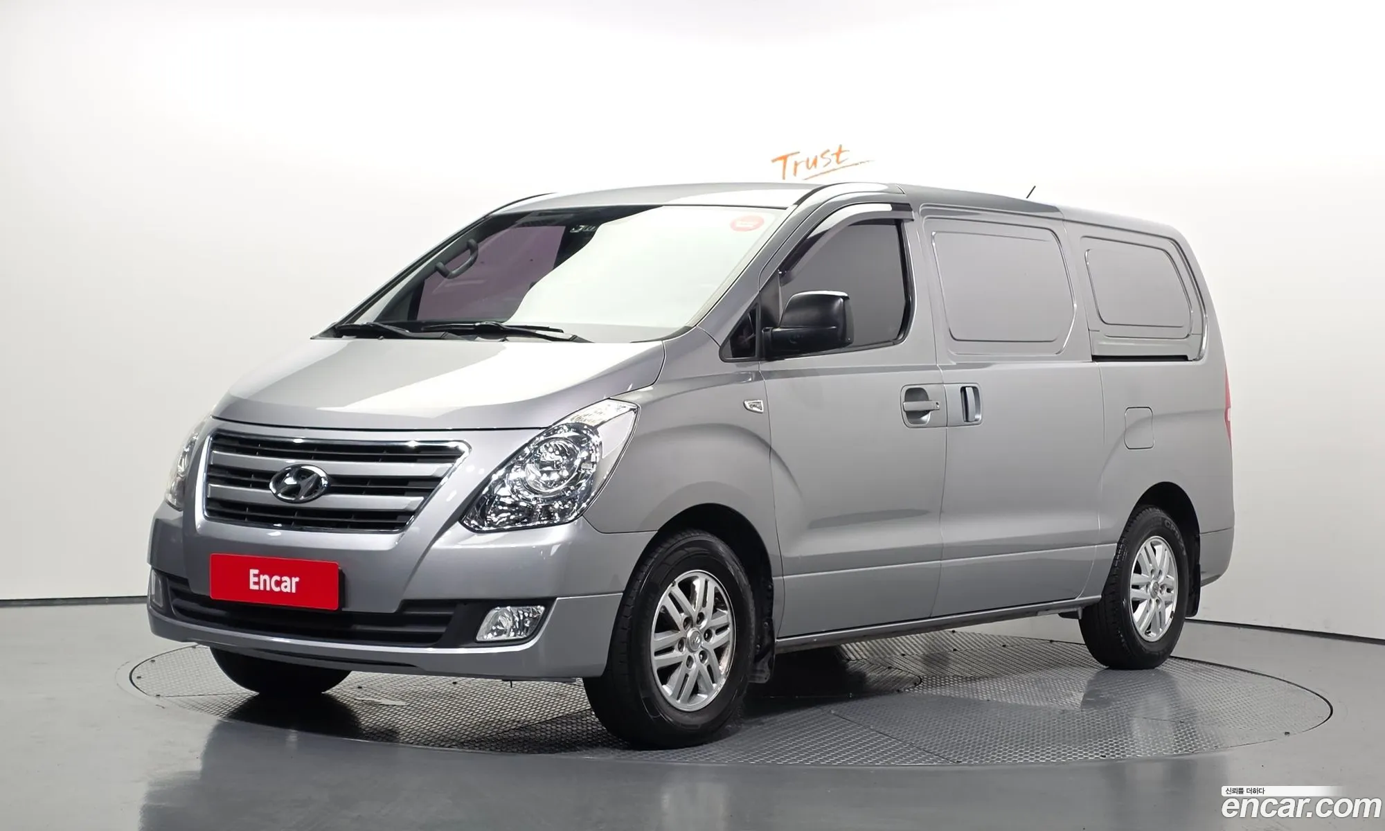 Hyundai Grand Starex 2016 — 25