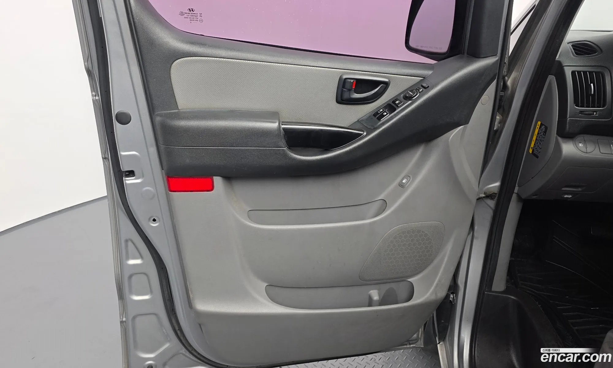 Hyundai Grand Starex 2016 — 26