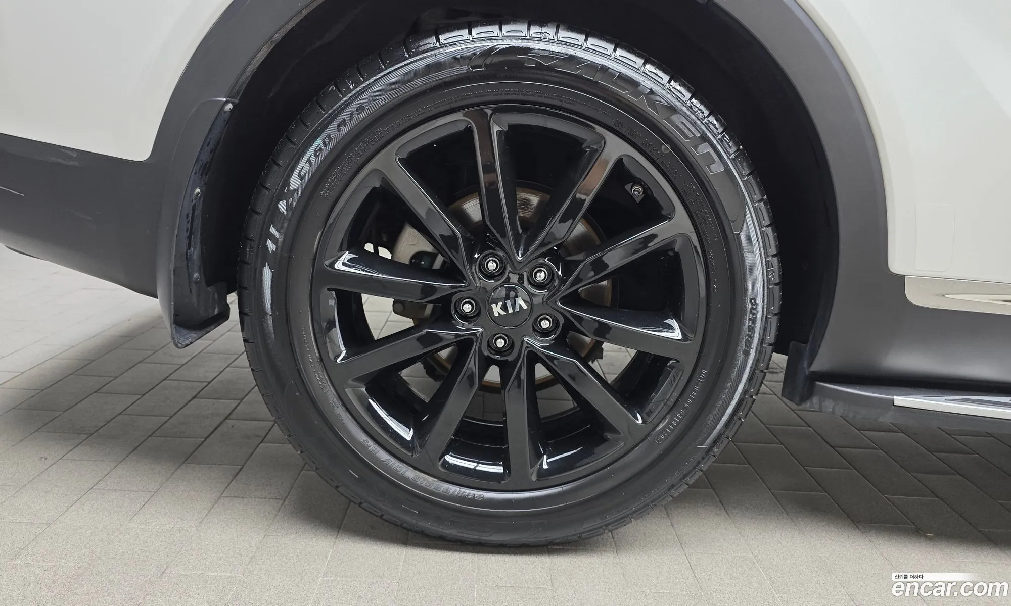 Kia Sorento 2017 — 17