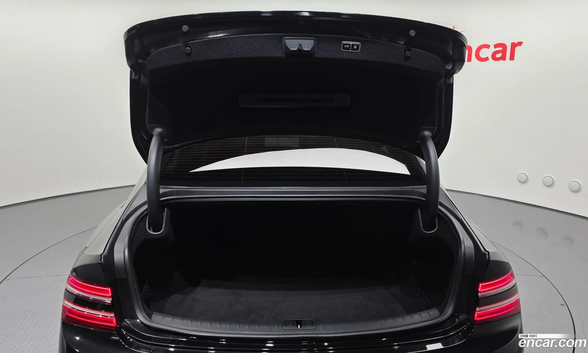 Genesis G80 2023 — 10