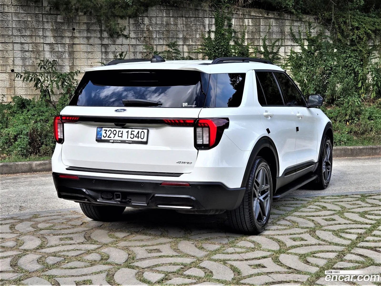 Ford Explorer 6th Gen 2025 — 17