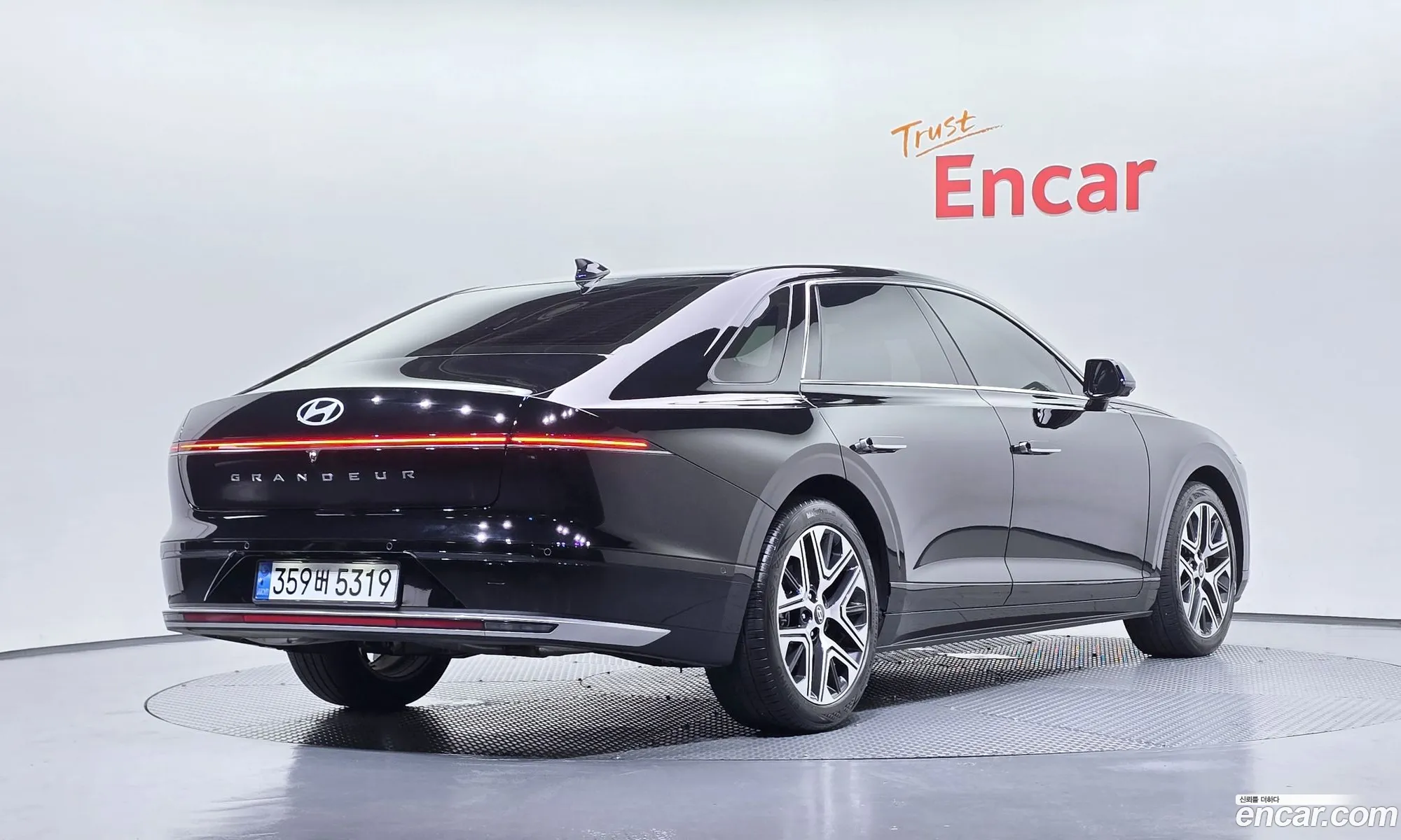 Hyundai Grandeur Hybrid 2024 — 5